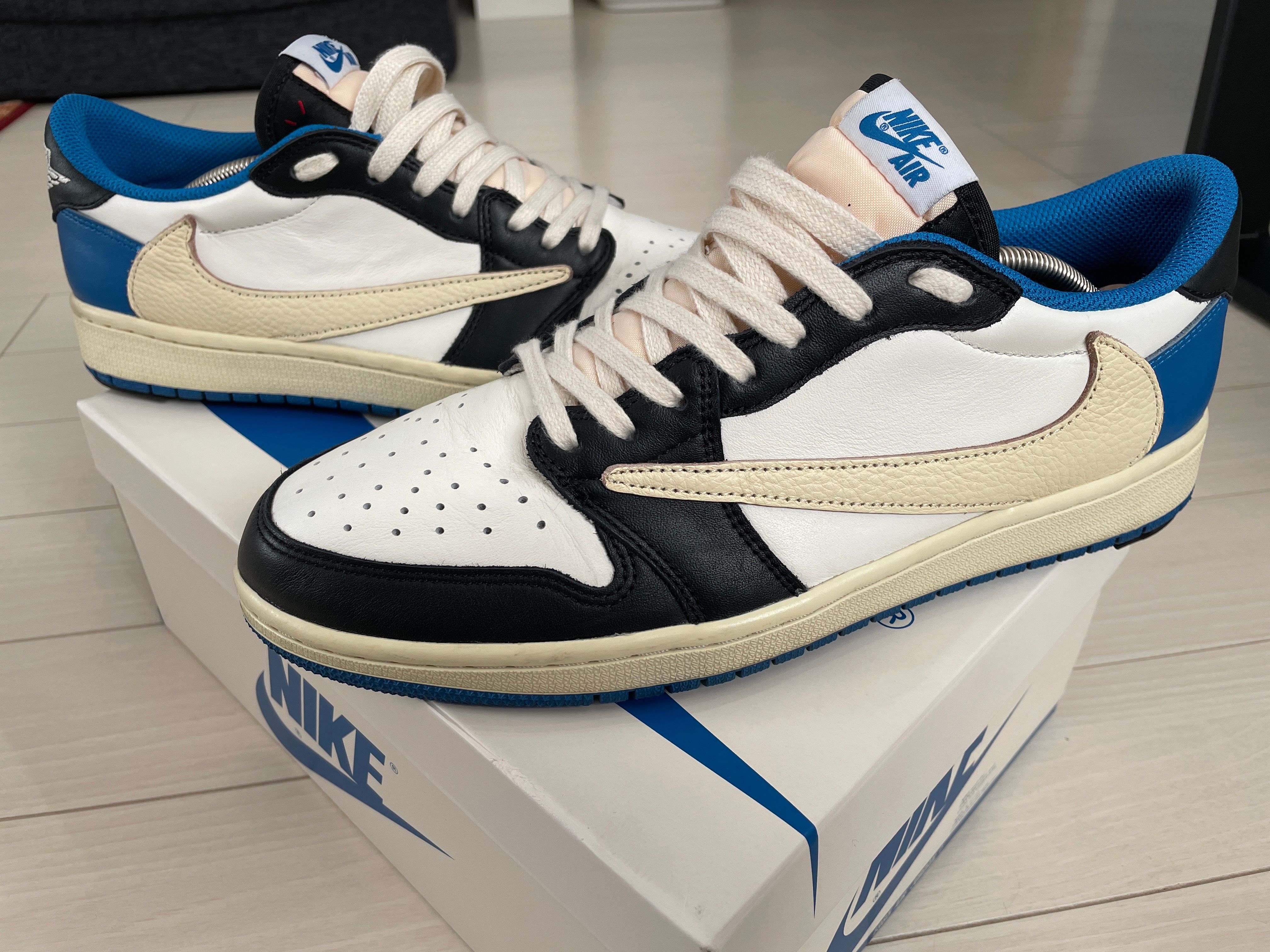 Travis Scott × fragment design × Nike Air Jordan 1 Low OG SP "Military Blue"