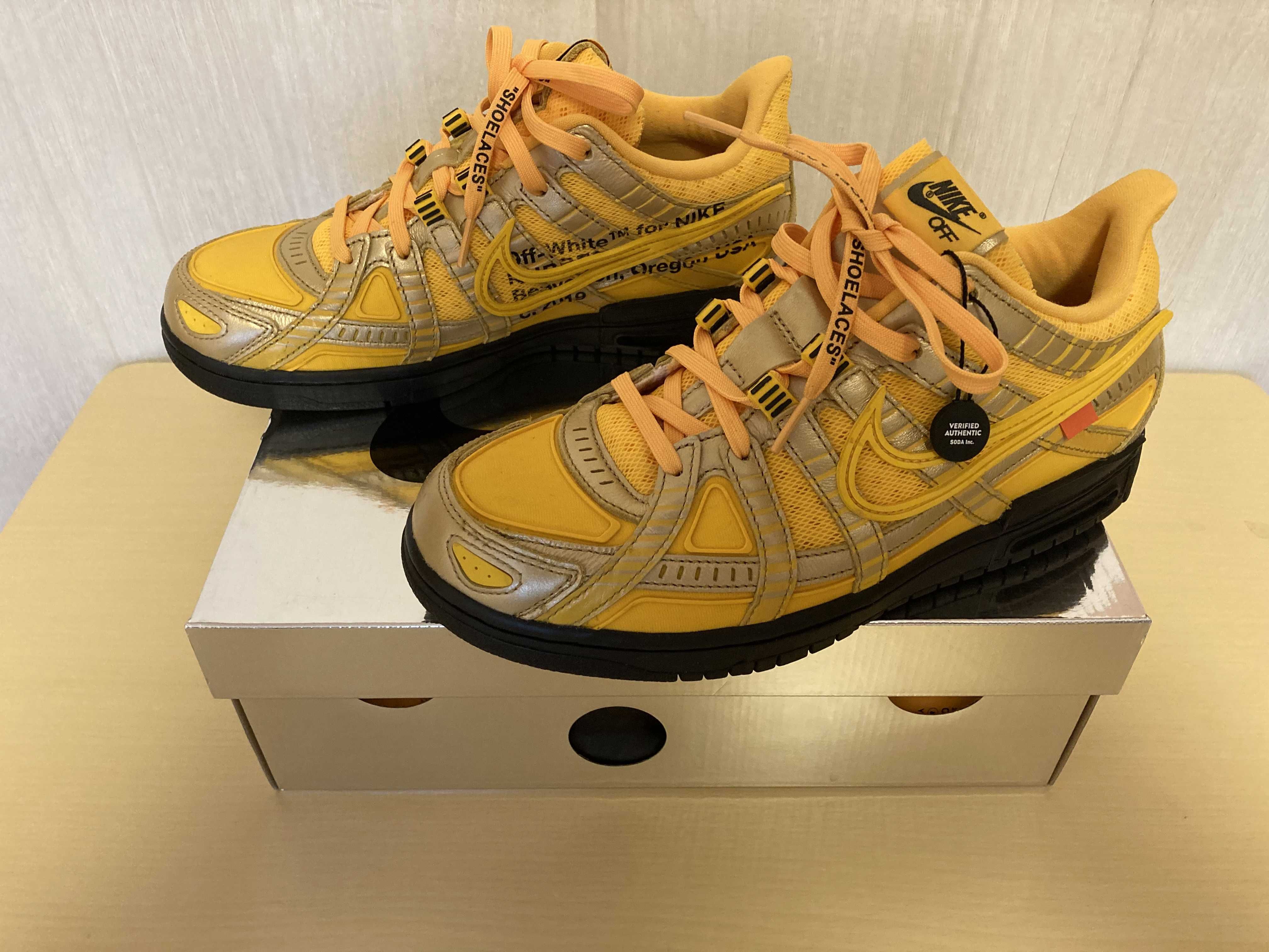 Off-White × Nike Air Rubber Dunk "University Gold" 