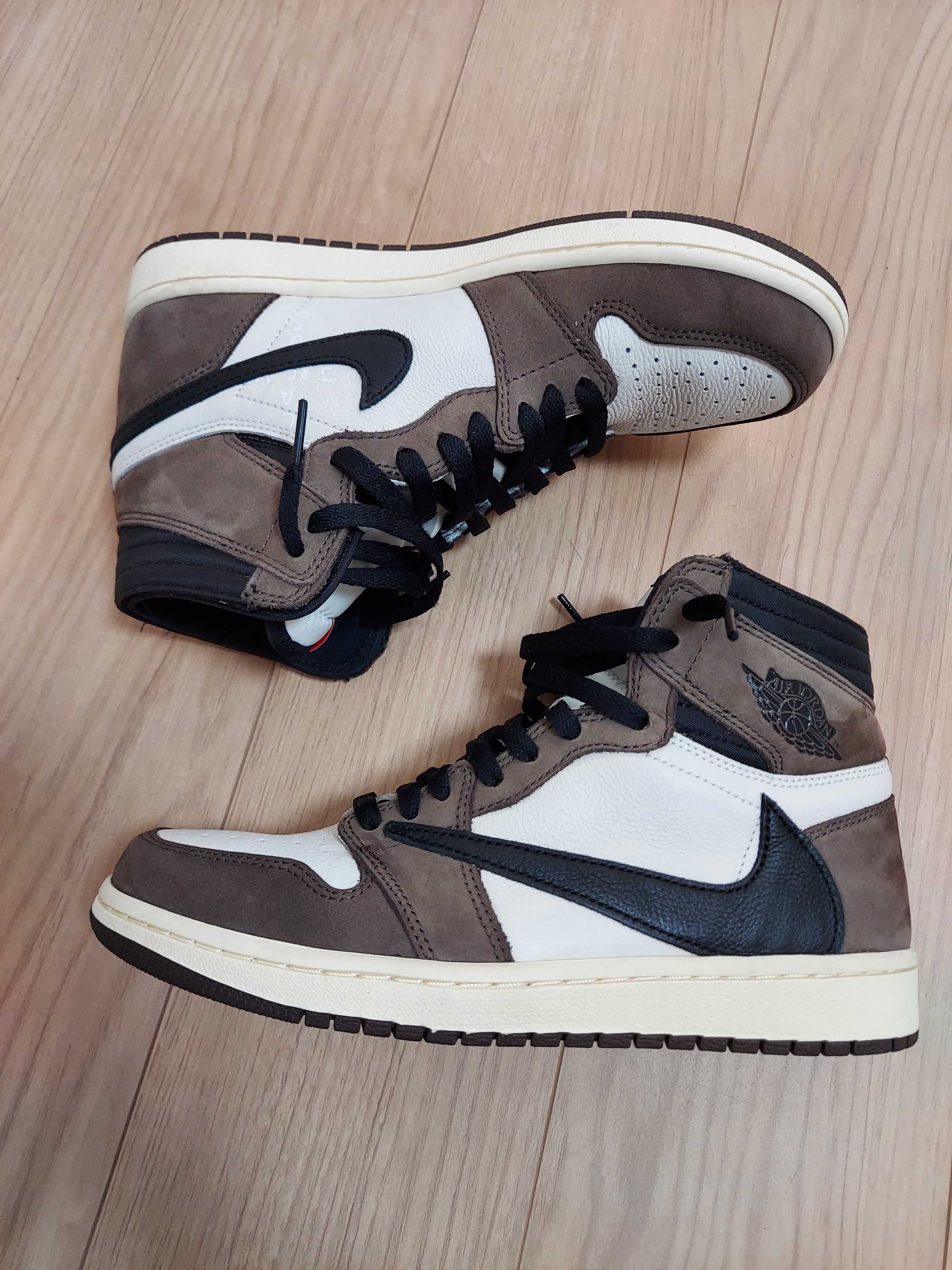 Travis Scott × Nike Air Jordan 1 Retro High OG TS SP "Sail/Dark Mocha"