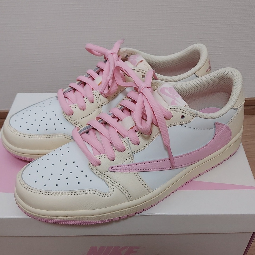 Travis Scott × Nike Air Jordan 1 Retro Low OG "Muslin/Shy Pink"
