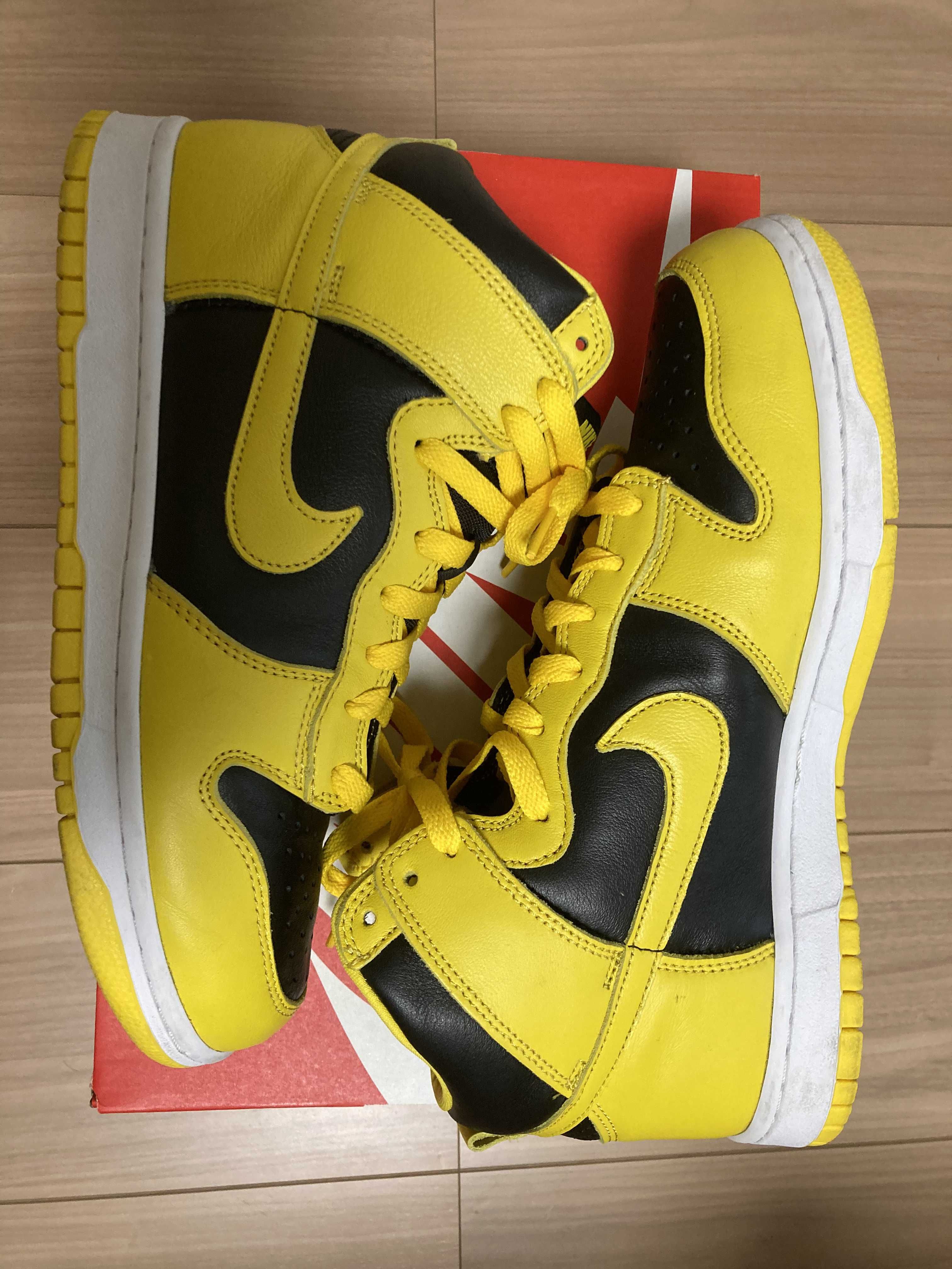 Nike Dunk High "Black/Varsity Maize"