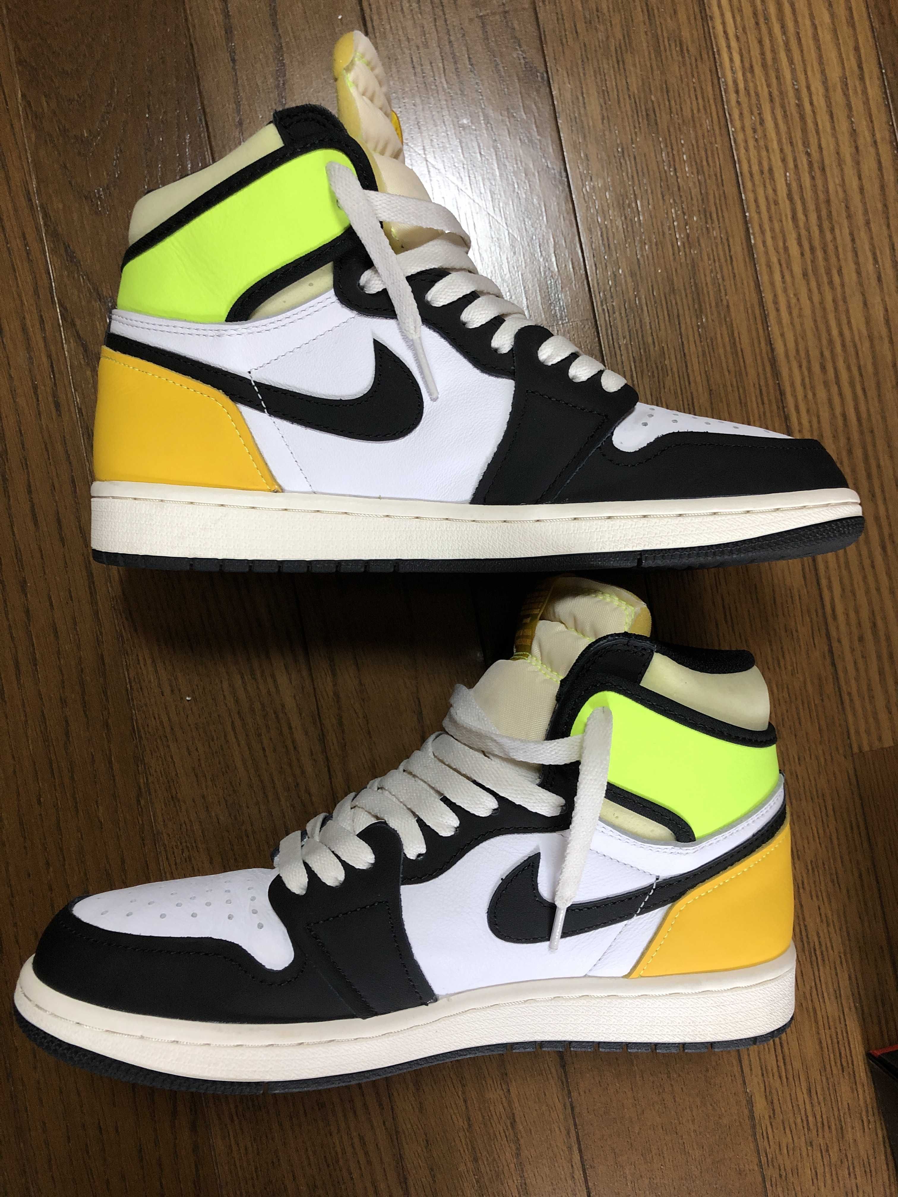 Nike Air Jordan 1 High OG "Volt Gold"
