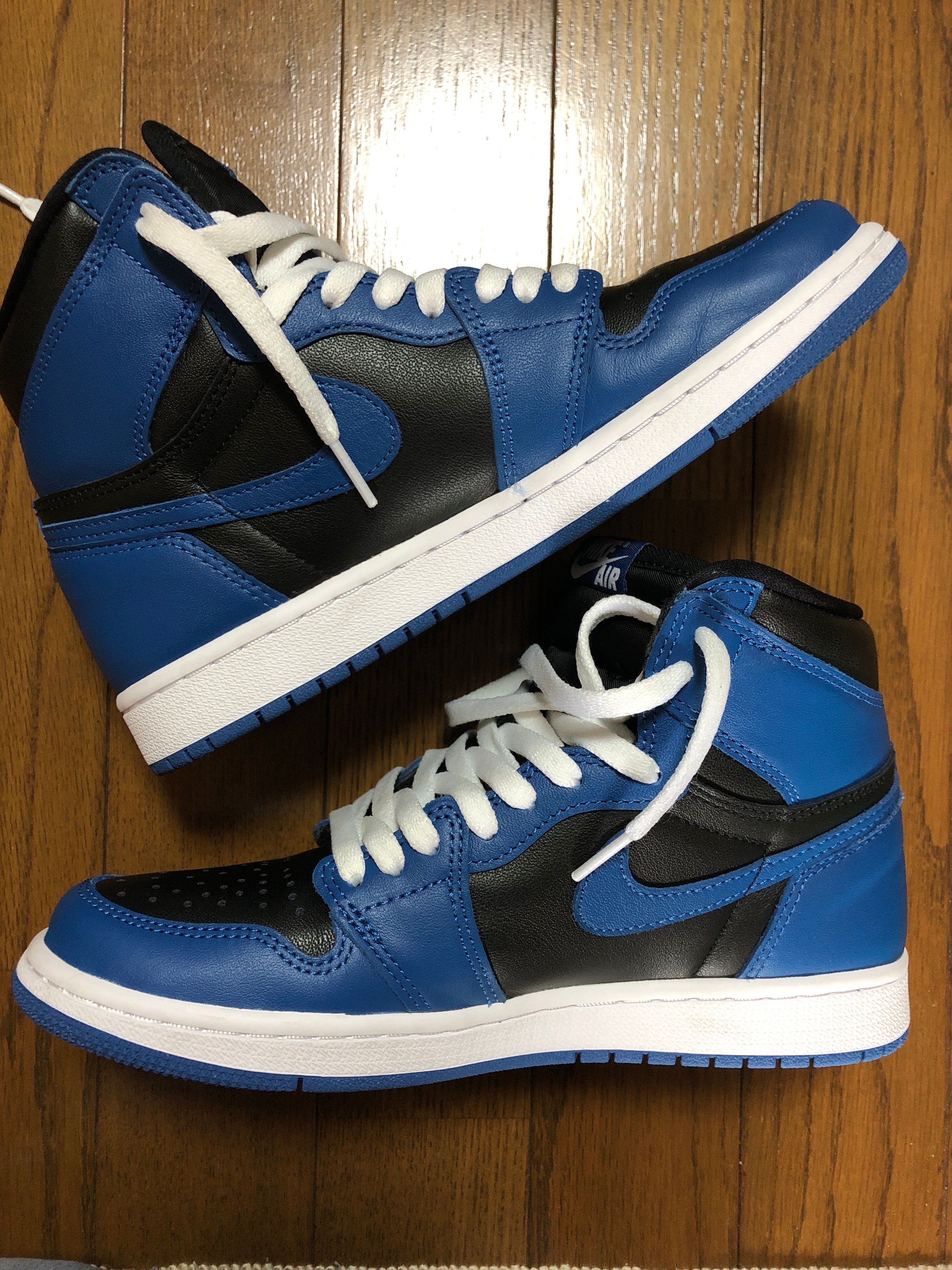 Nike Air Jordan 1 Retro High OG "Dark Marina Blue"