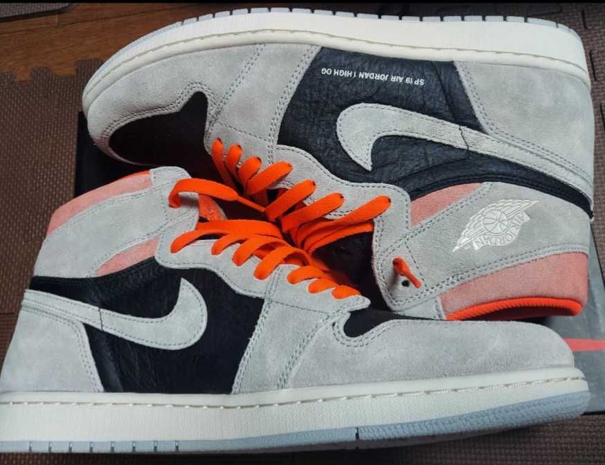 Nike Air Jordan 1 RETRO High OG "Hyper Crimson"