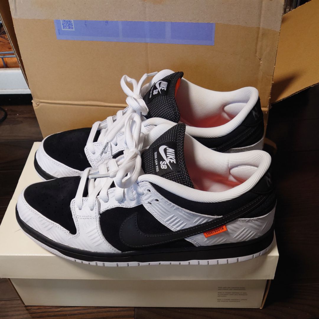 TIGHTBOOTH × Nike SB Dunk Low Pro QS "Black and White"