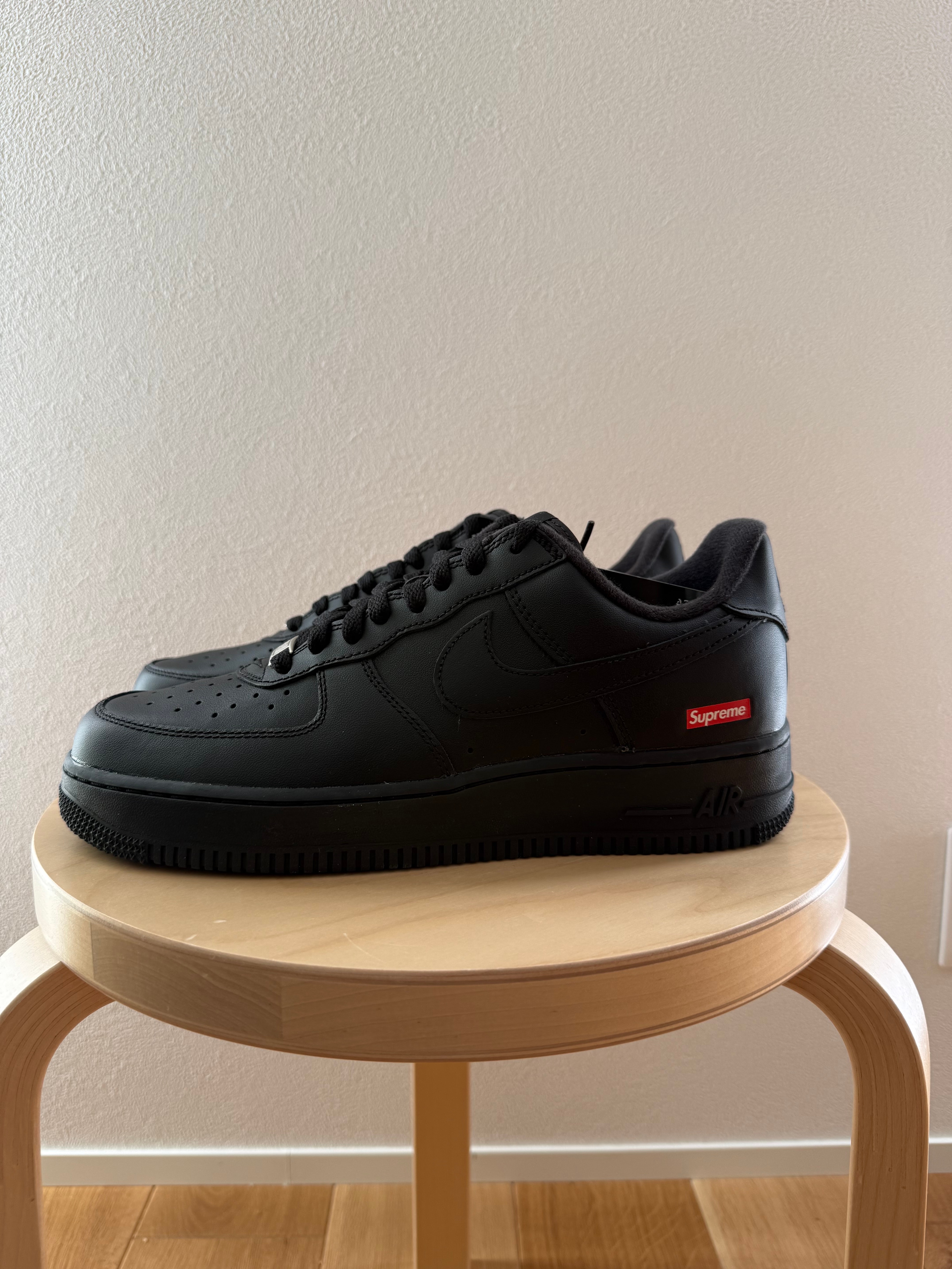 Supreme × Nike Air Force 1 Low "Black"
