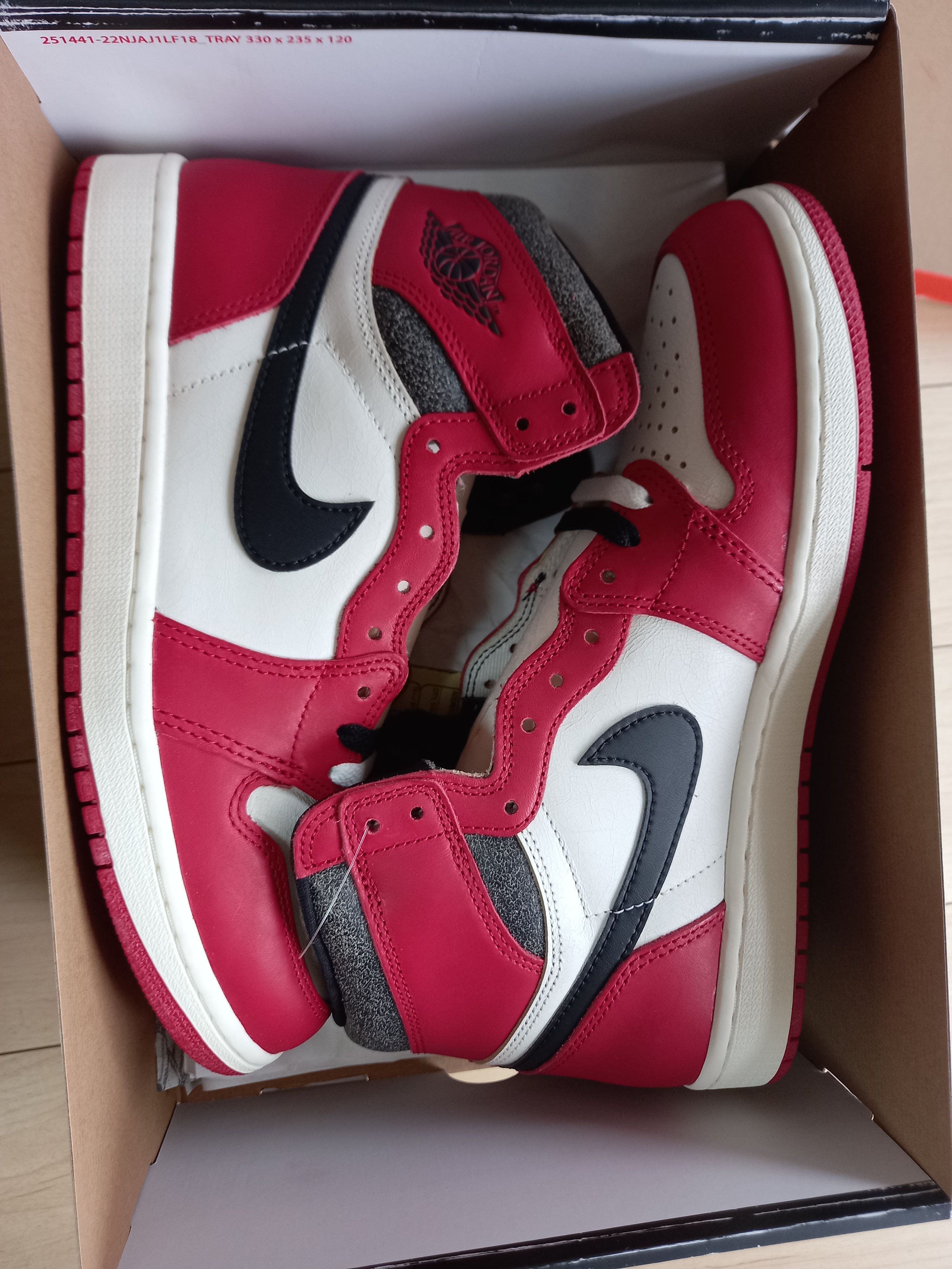 Nike Air Jordan 1 High OG "Lost & Found/Chicago"