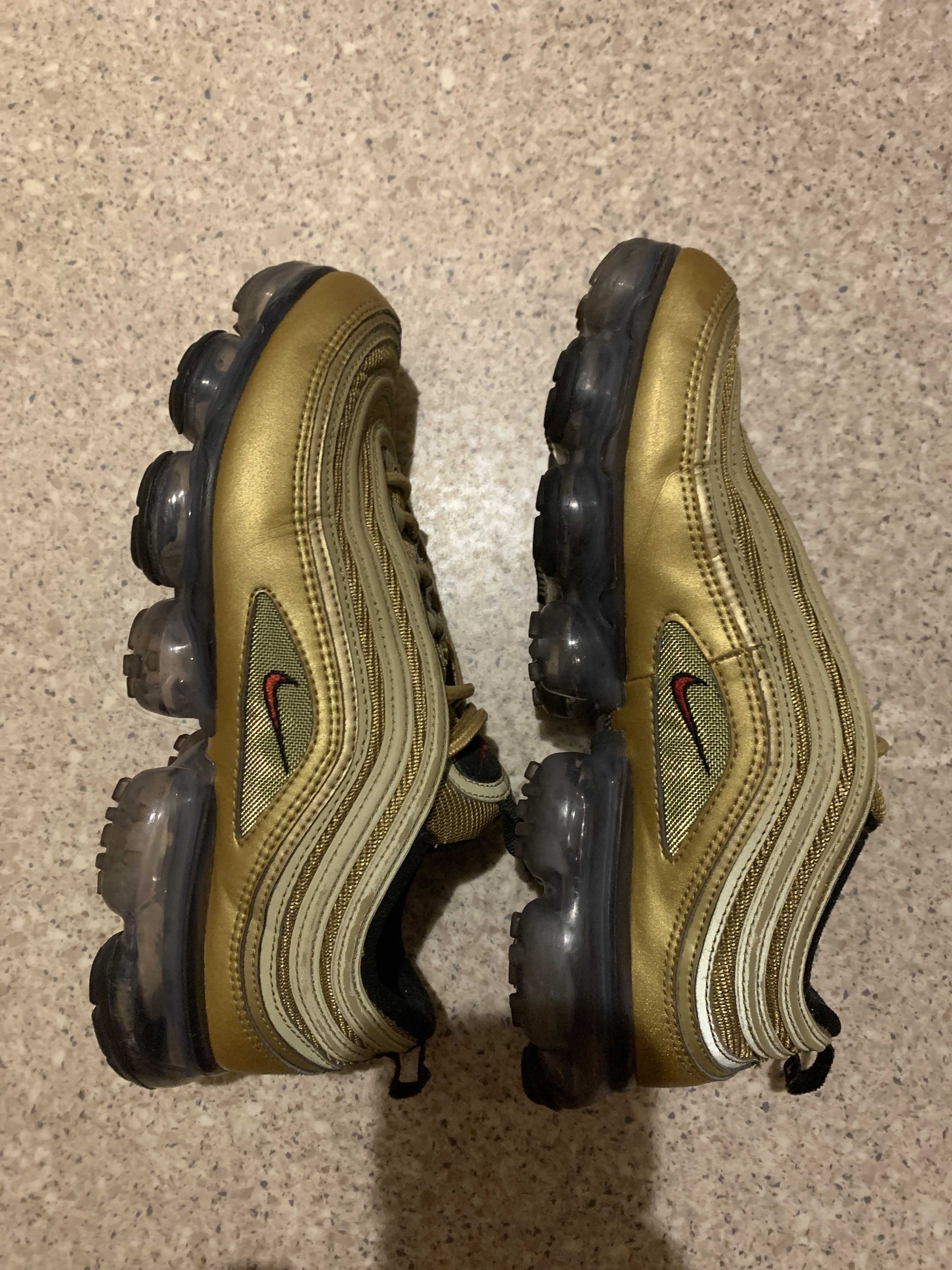 NIKE AIR VAPORMAX 97 "METALLIC GOLD"