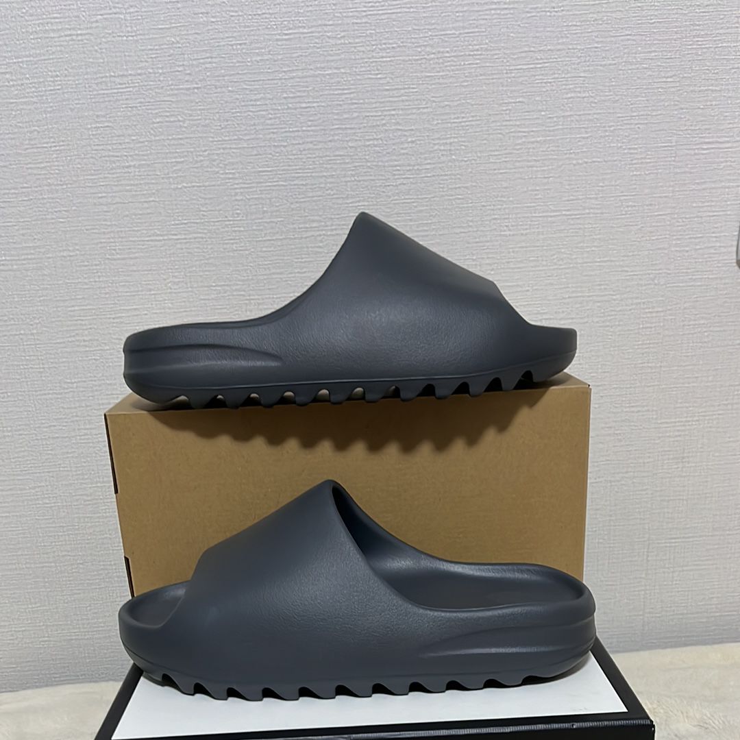 adidas YEEZY Slide "Slate Grey"