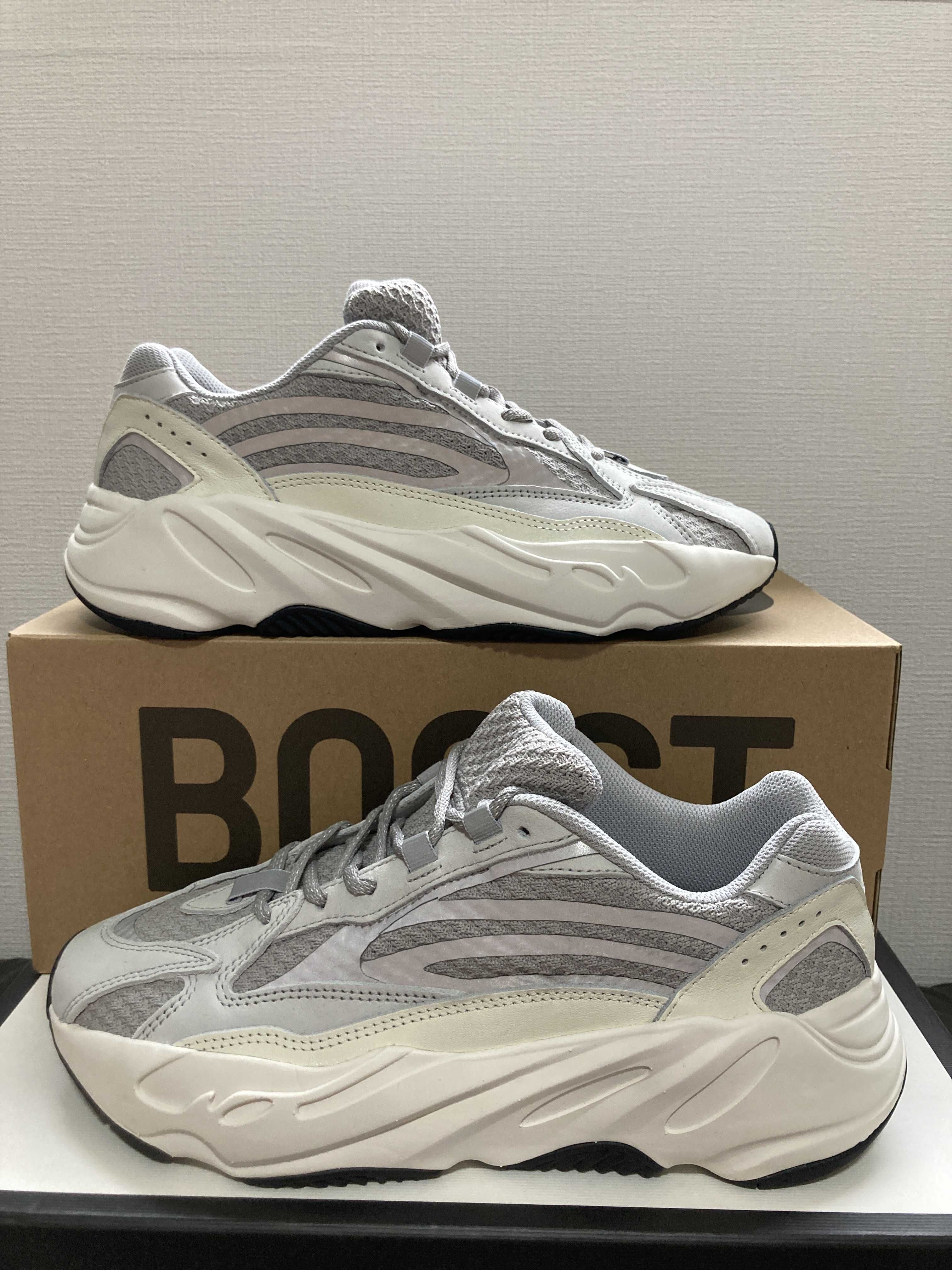 adidas YEEZY Boost 700 V2 "Static"