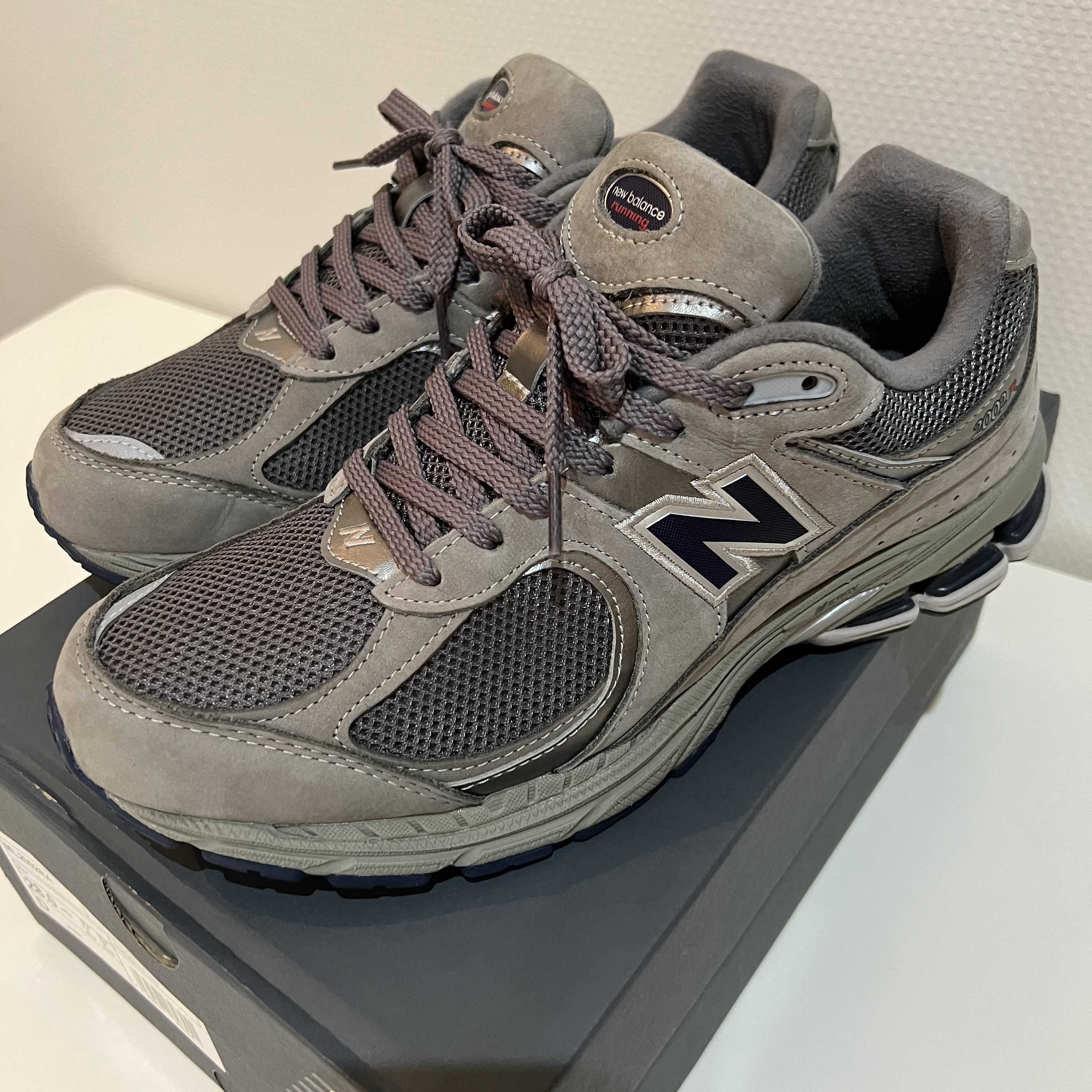 New Balance 2002R "Gray"