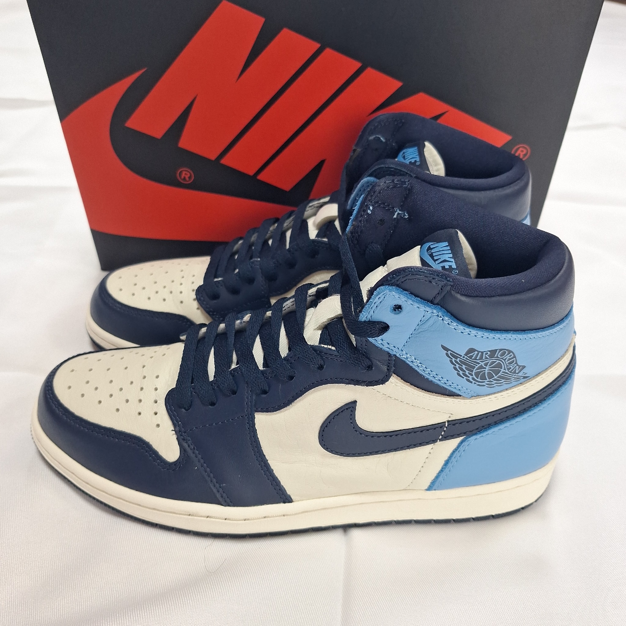 Nike Air Jordan 1 Retro High OG "Obsidian/University Blue"
