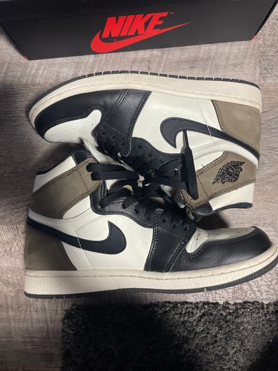 Nike Air Jordan 1 High OG "Sail/Dark Mocha/Black"