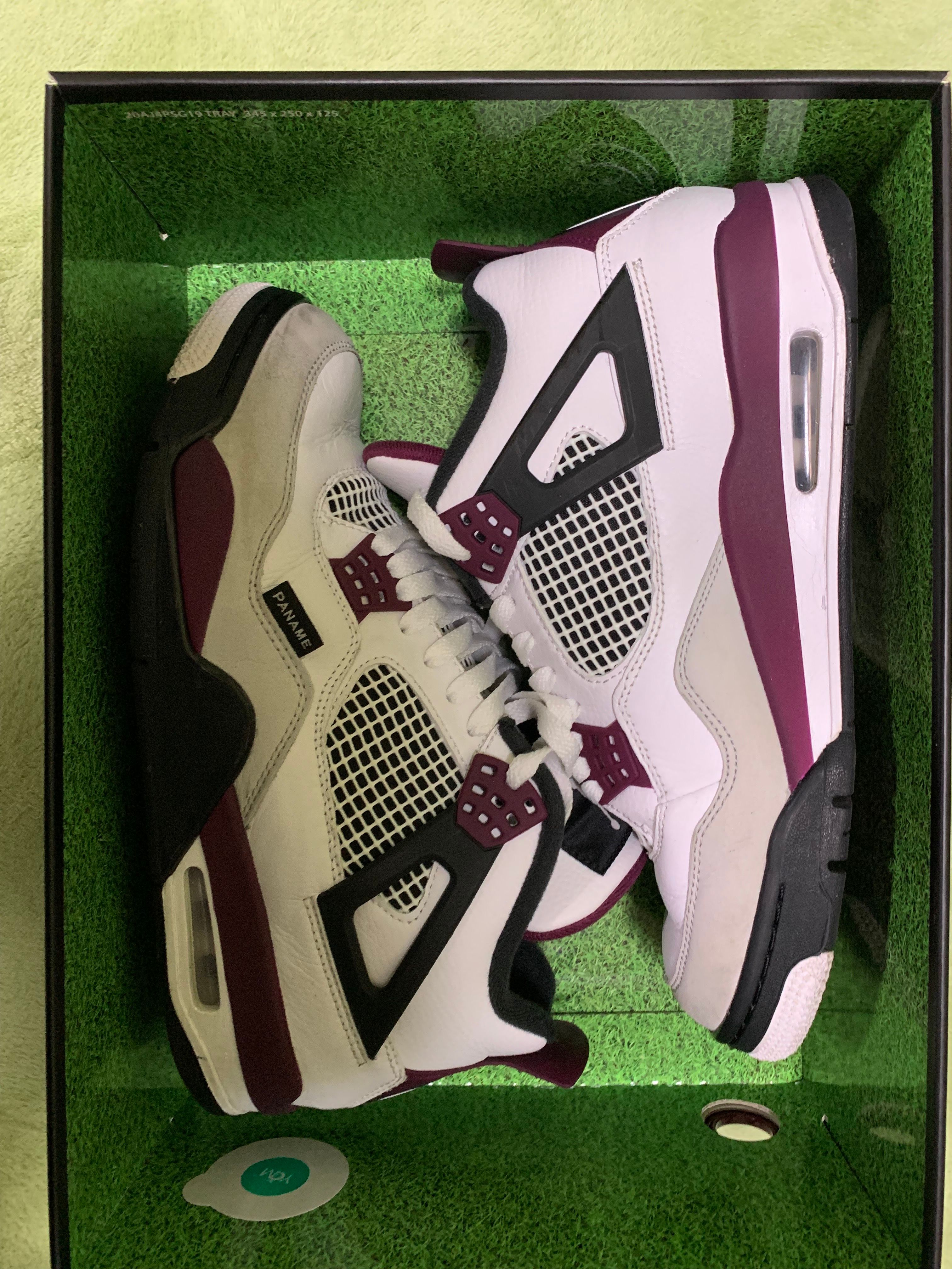 Paris Saint Germain ×Nike Air Jordan 4 Retro "White/Bordeaux/Neutral Gray"