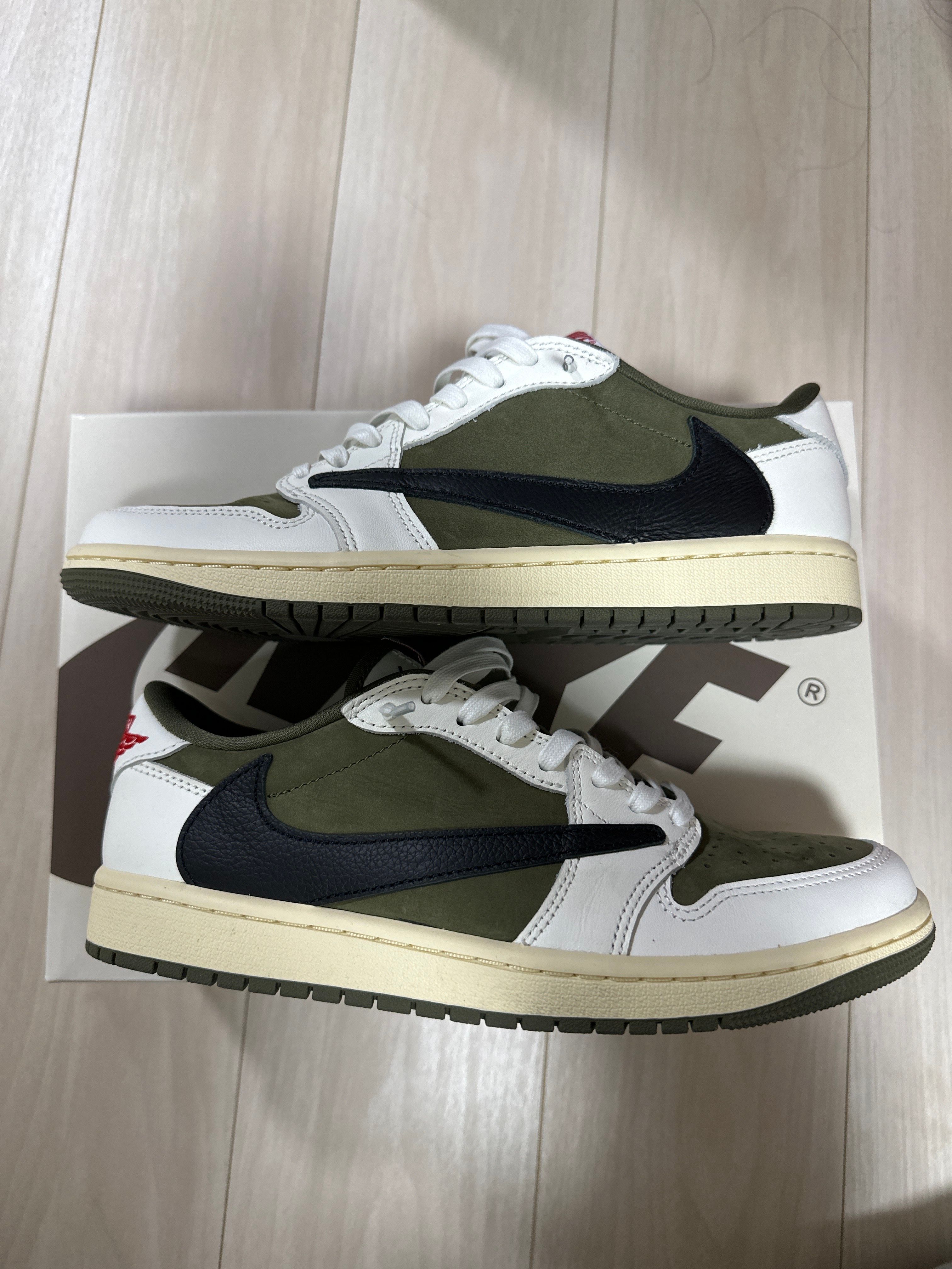 Travis Scott × Nike Air Jordan 1 Low OG SP "Reverse Olive"