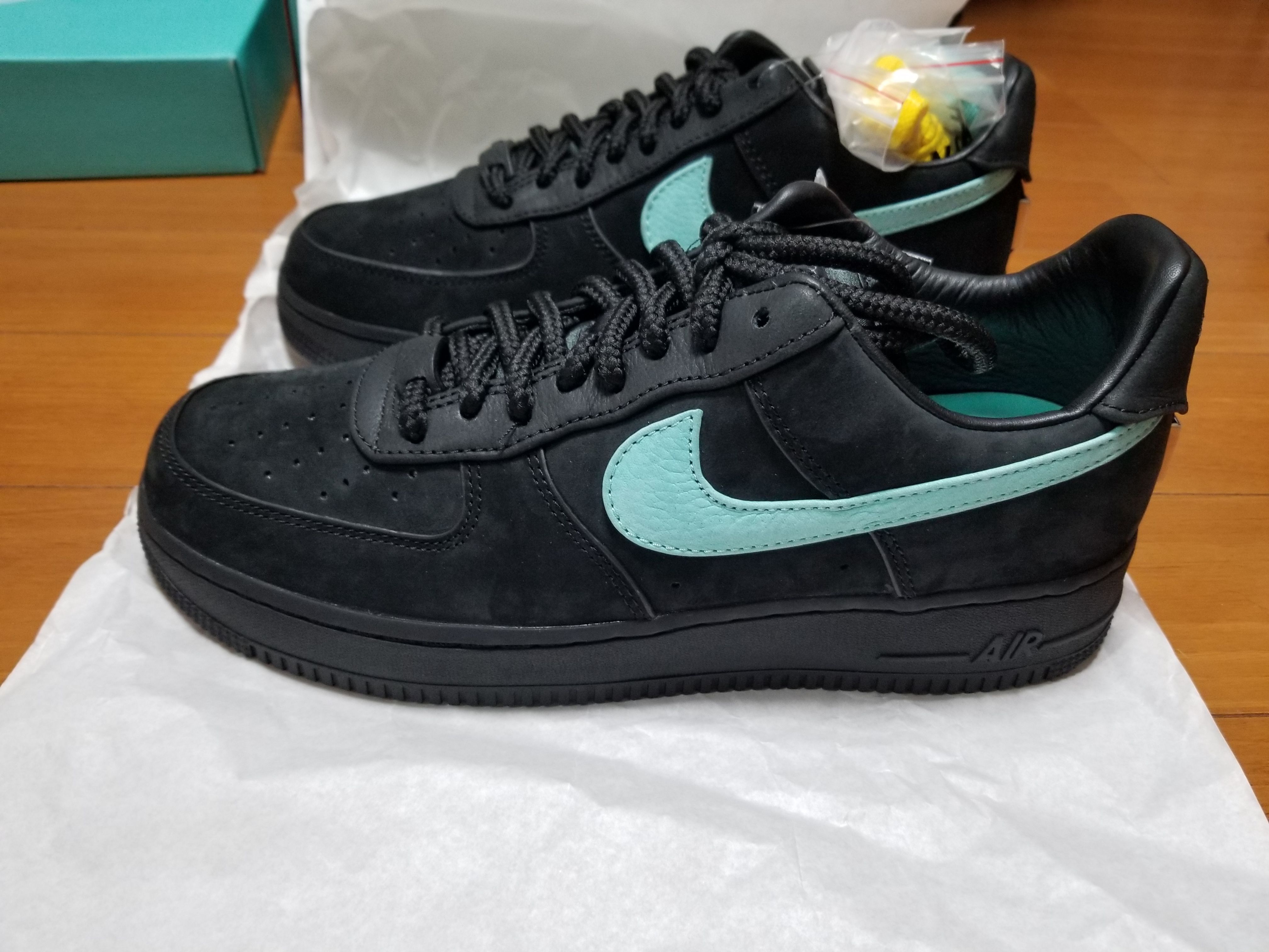 Tiffany & Co. × Nike Air Force 1 Low "1837"