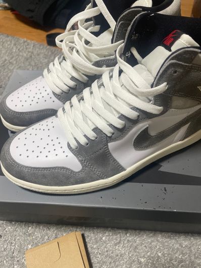 Nike Air Jordan 1 Retro High OG "Black and Smoke Grey"