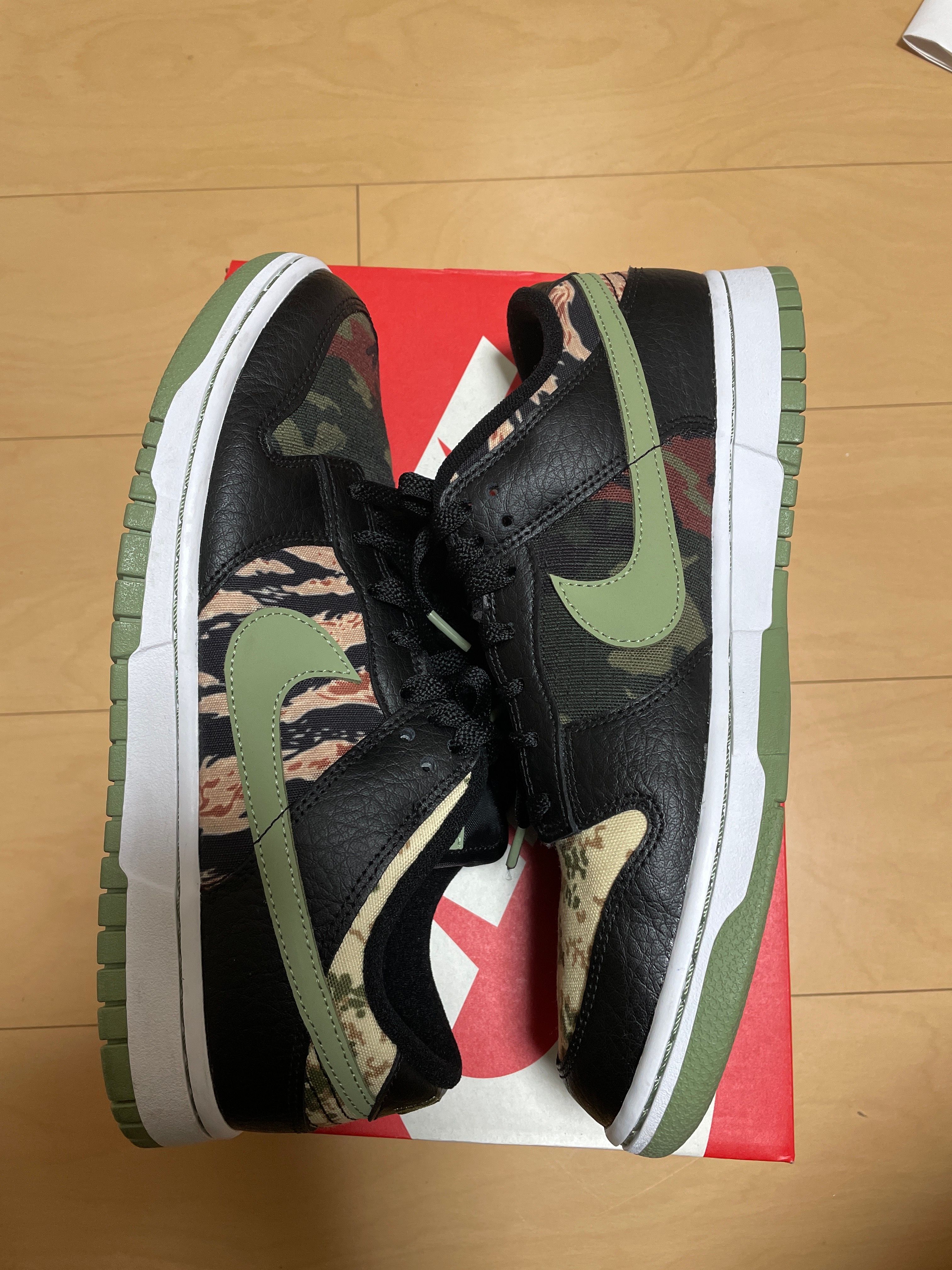 NIKE DUNK LOW SE "BLACK MULTI CAMO"