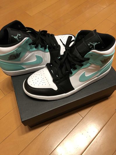 NIKE AIR JORDAN 1 MID "TROPICAL TWIST"