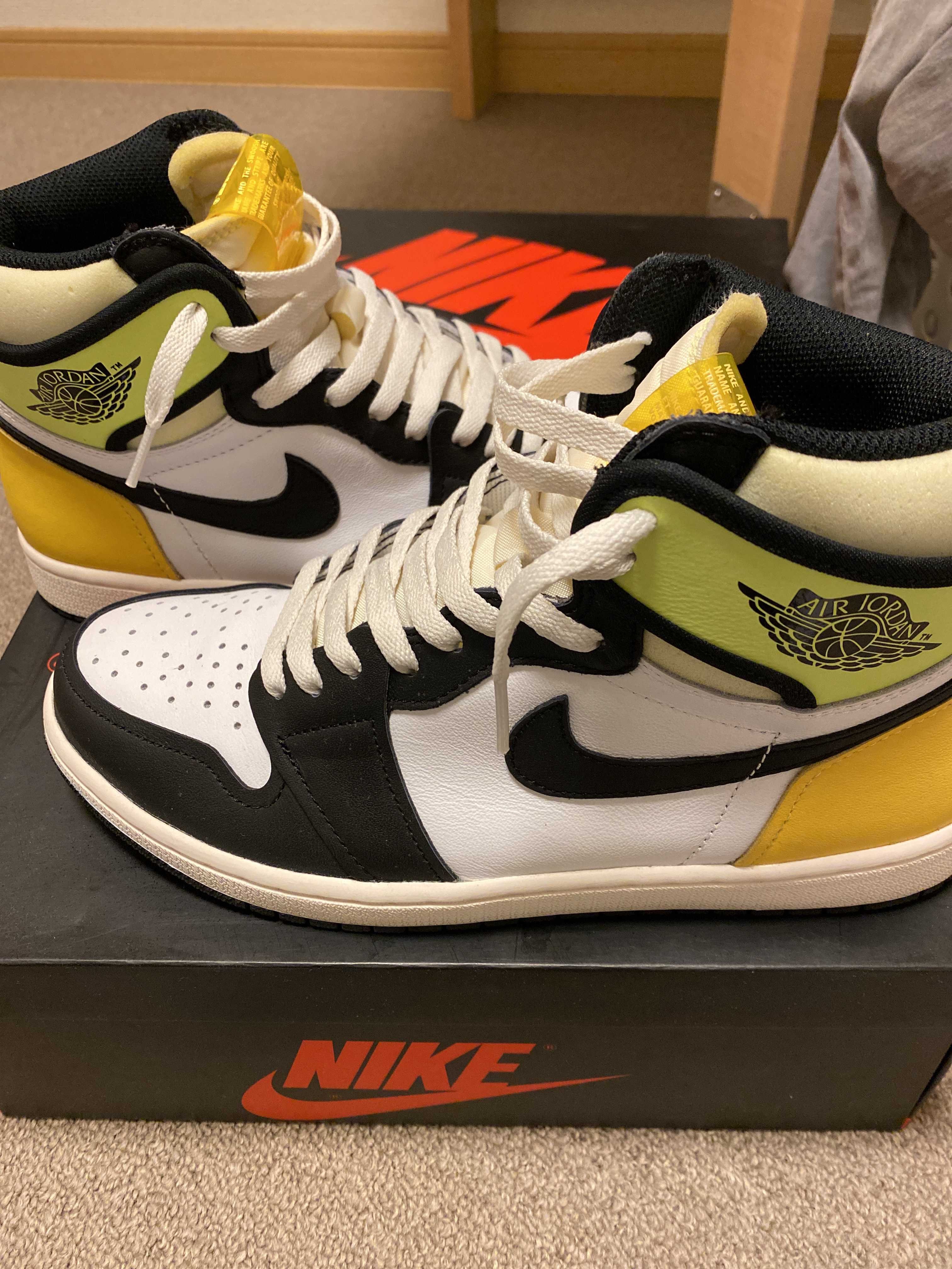 Nike Air Jordan 1 High OG "Volt Gold"