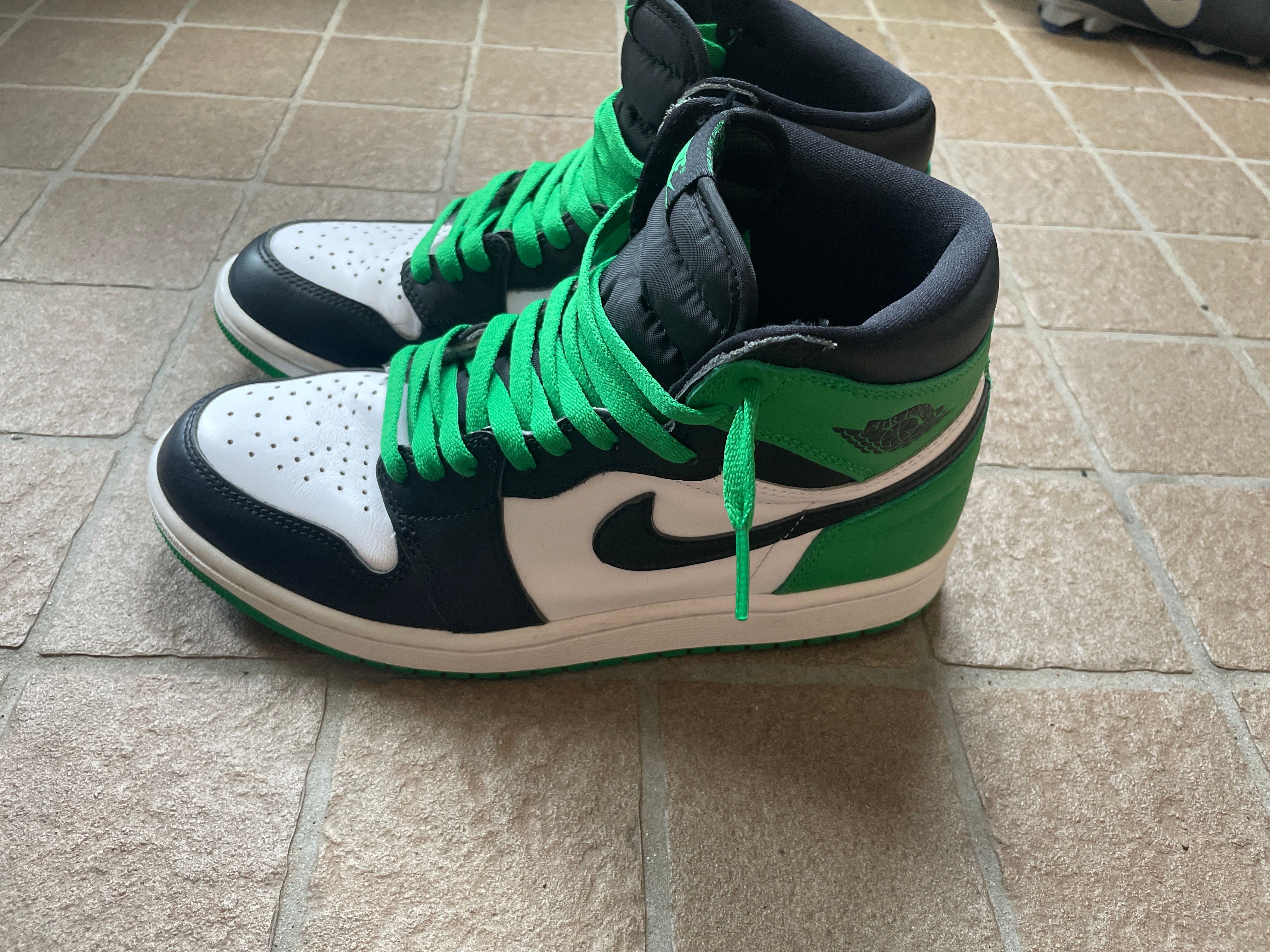 Nike Air Jordan 1 Retro High OG "Celtics/Black and Lucky Green" (2023)