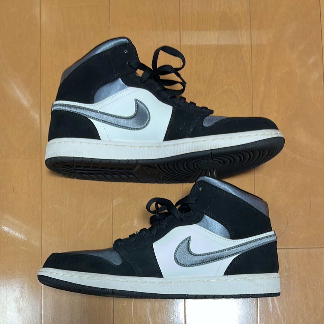 NIKE AIR JORDAN 1 MID SE "WHITE/BLACK/SATIN BLUE"
