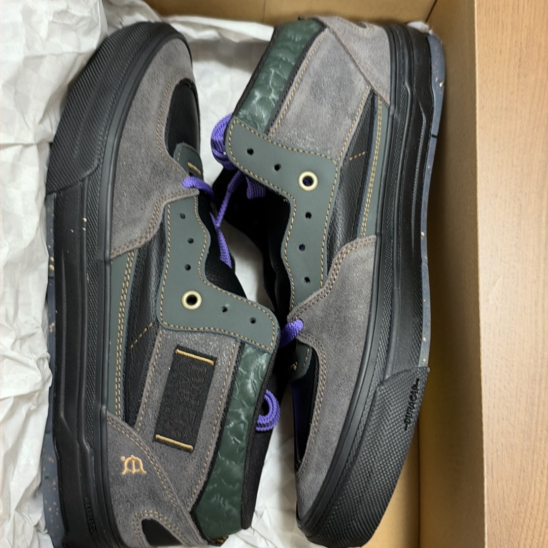 Evisen Skateboards × Vans Skate Half Cab Wafflecup "Black/After Dark"