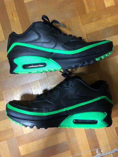 UNDEFEATED × Nike Air Max 90 "Black/Green"