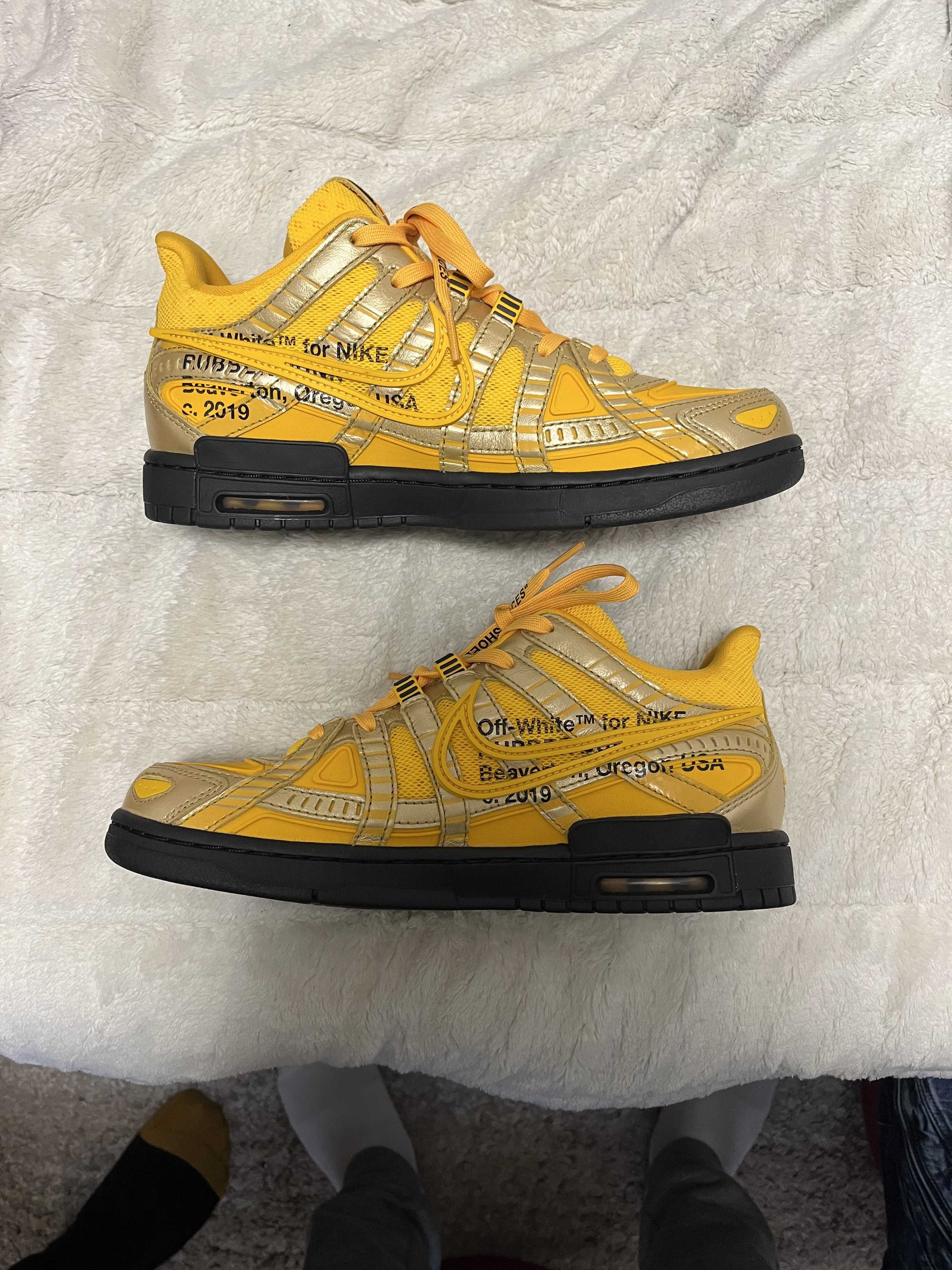 Off-White × Nike Air Rubber Dunk "University Gold" 