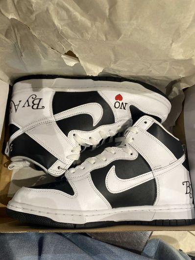 Supreme × Nike SB Dunk High By Any Means "White Black"