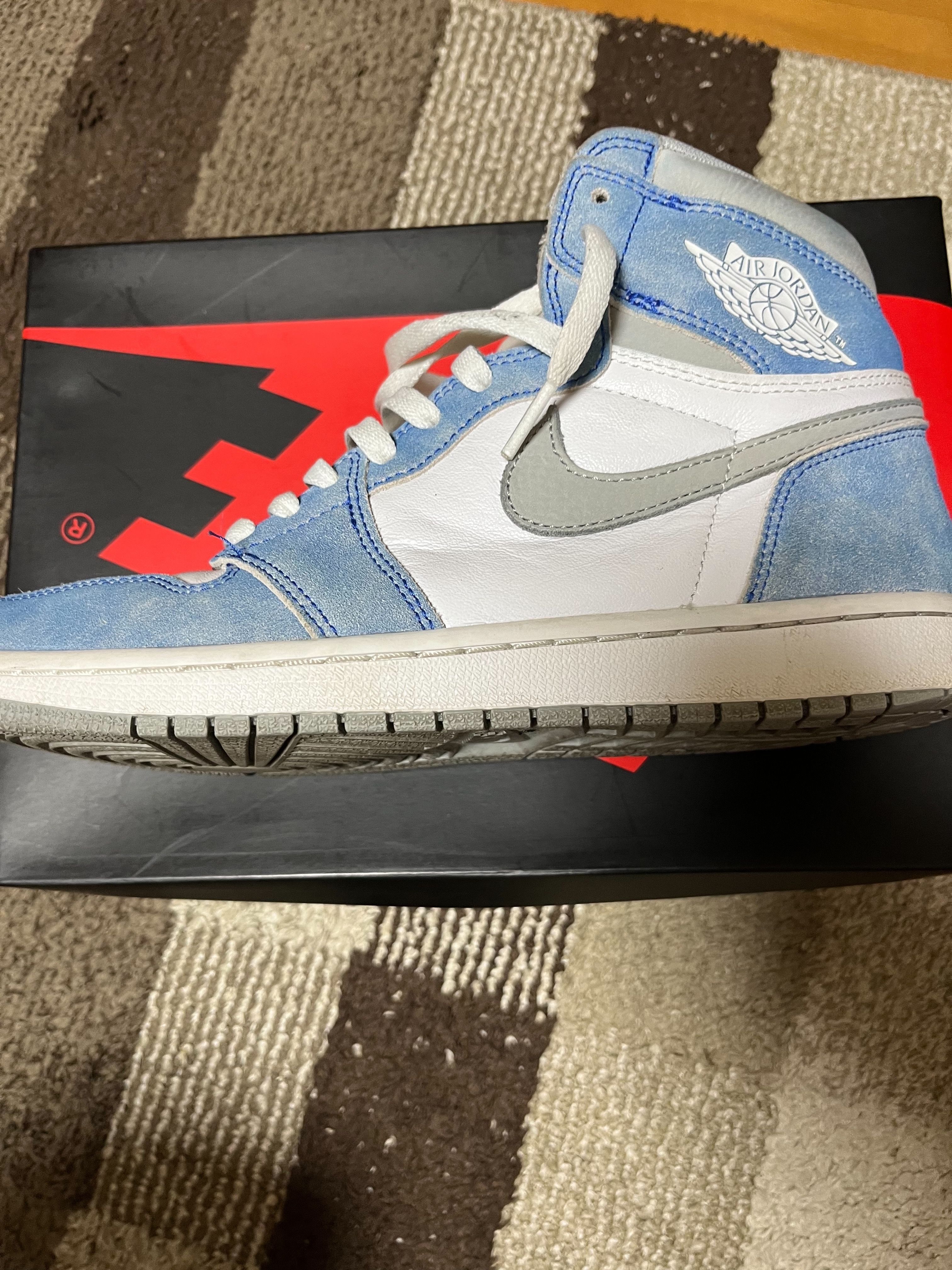 Nike Air Jordan 1 High OG "Hyper Royal"