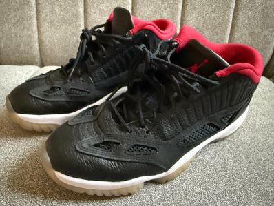 Air Jordan 11 Low IE "Bred"