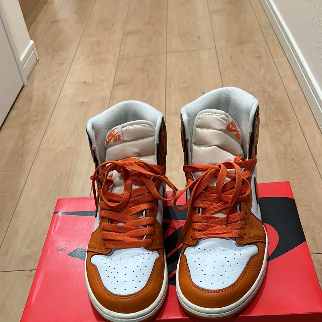 Nike Women's Air Jordan 1 High OG "Starfish"