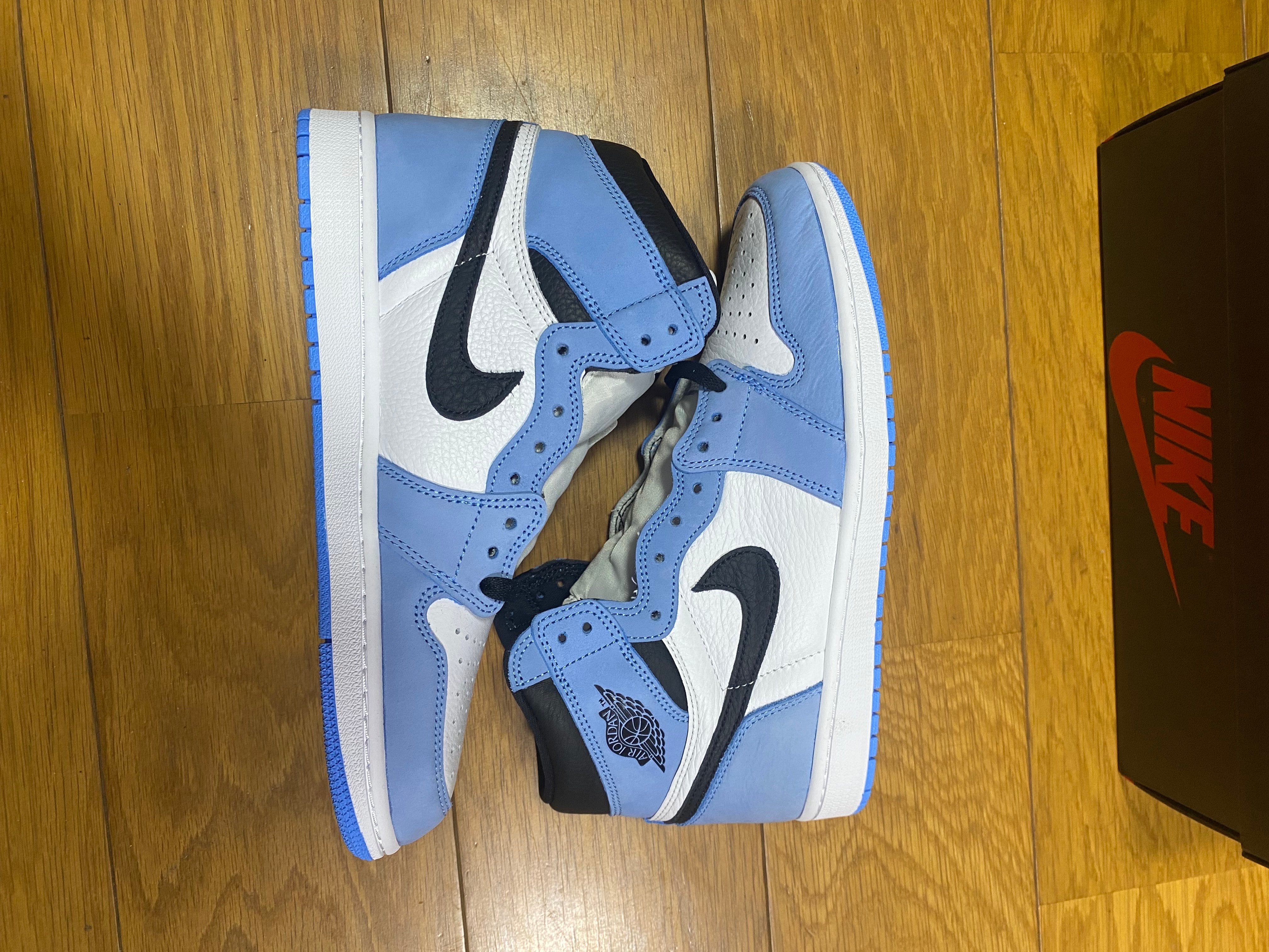 Nike Air Jordan 1 High OG "University Blue"