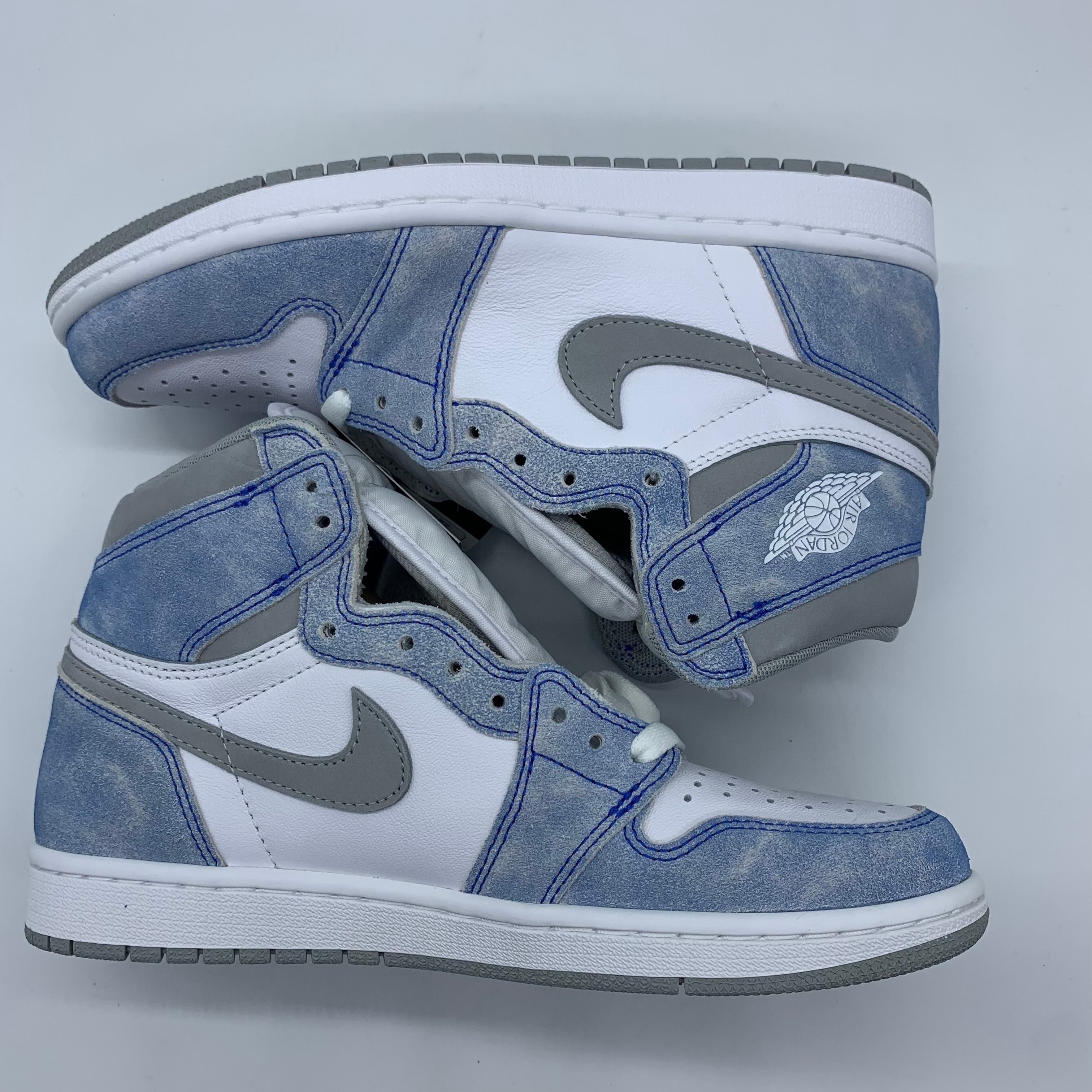 Nike Air Jordan 1 High OG "Hyper Royal"