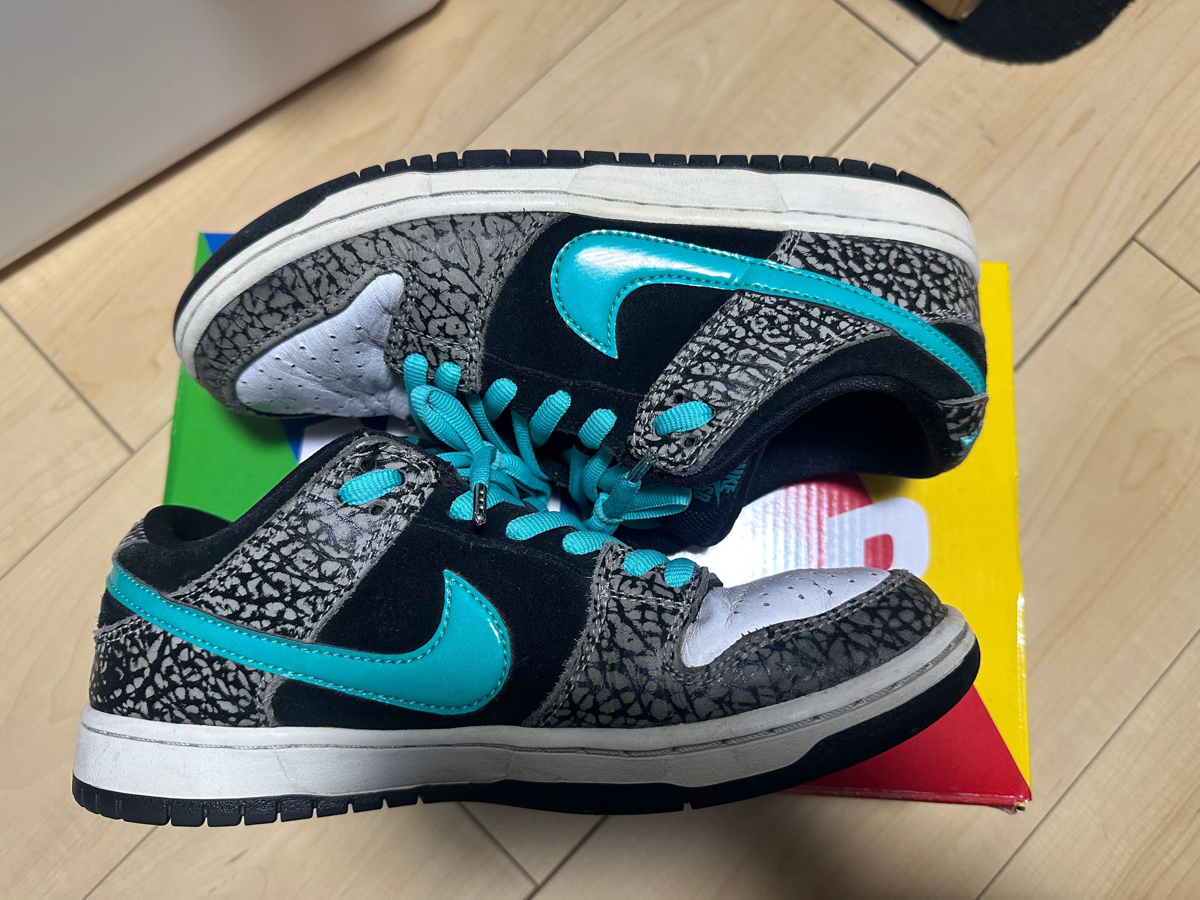 Nike SB Dunk Low "Elephant/Safari"