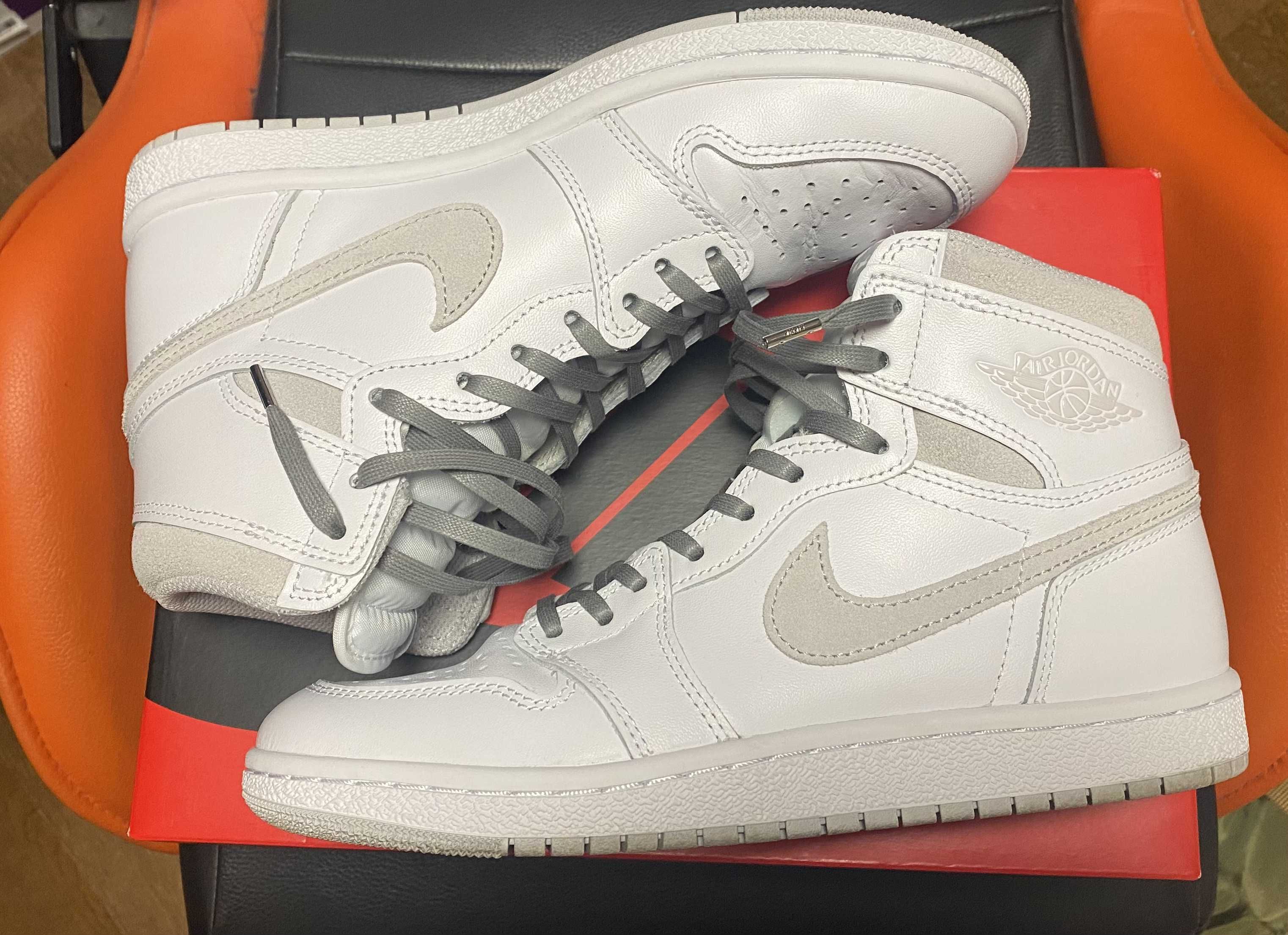 Nike Air Jordan 1 High 85 "Neutral Grey"