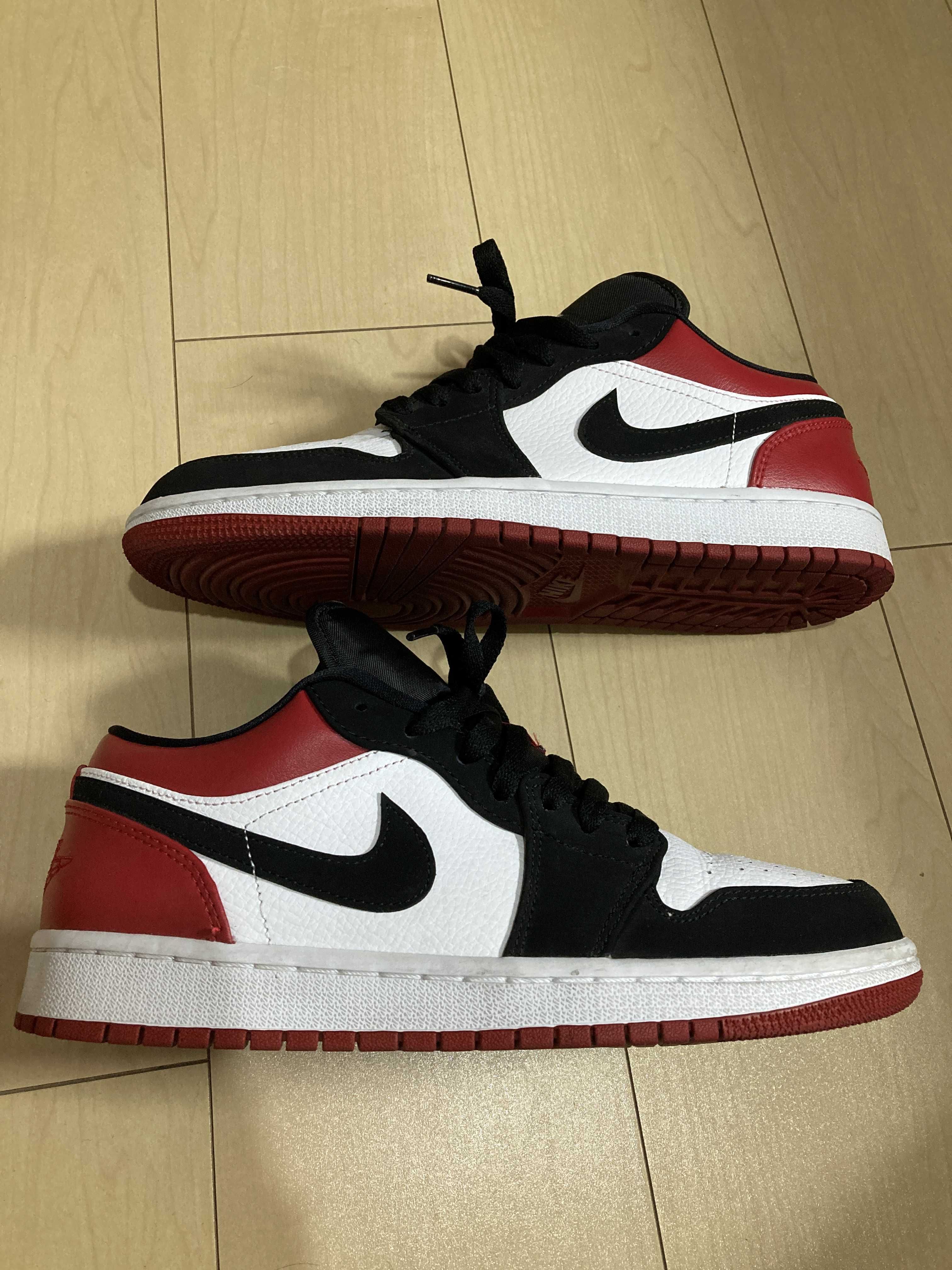 Nike Air Jordan 1 Low "Black Toe"