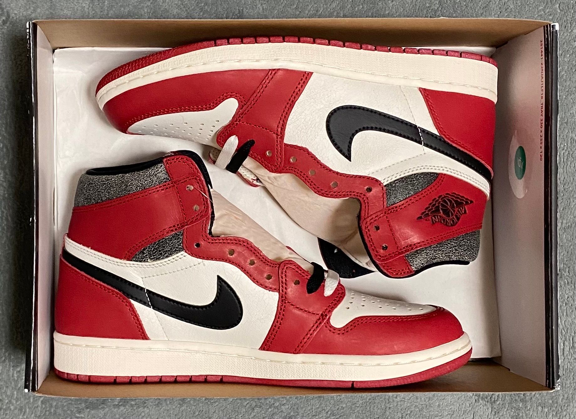 Nike Air Jordan 1 High OG "Lost & Found/Chicago"