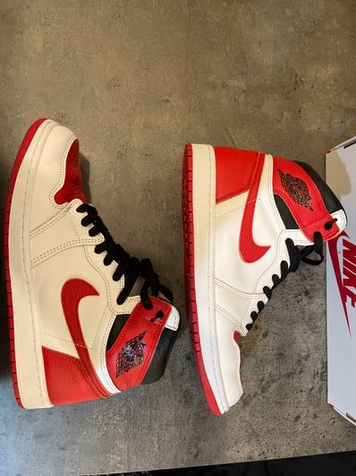 Nike Air Jordan 1 High OG "Heritage"