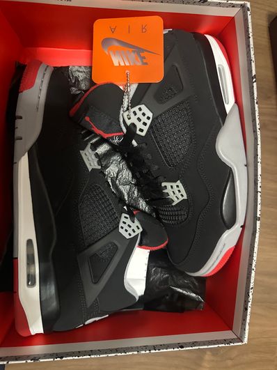 Nike Air Jordan 4 Retro "Bred" (2019)