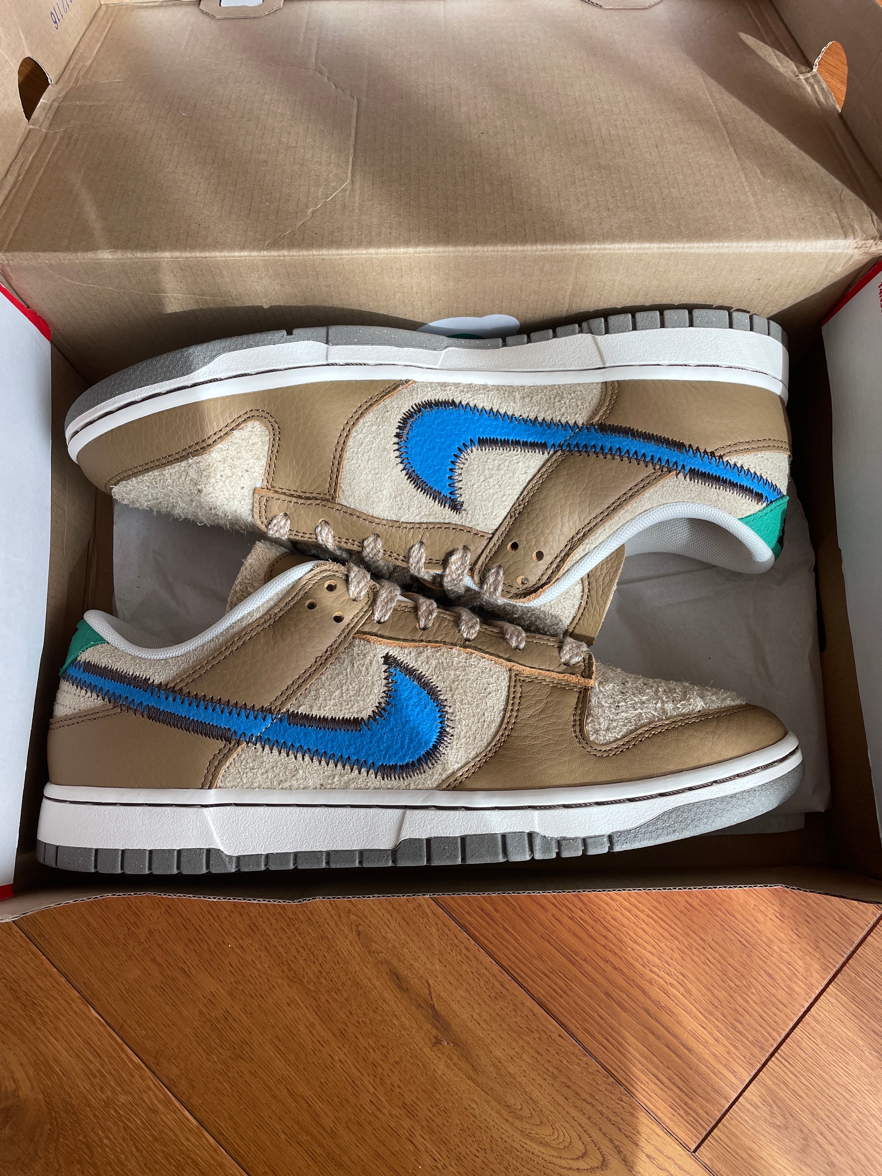 size? × Nike Dunk Low "Dark Driftwood/Photo BlueRattan"