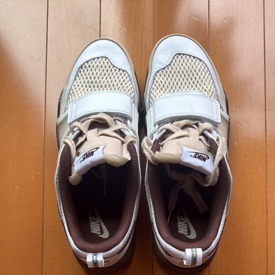 Travis Scott × Nike Zoom Field Jaxx "White and Light Chocolate"