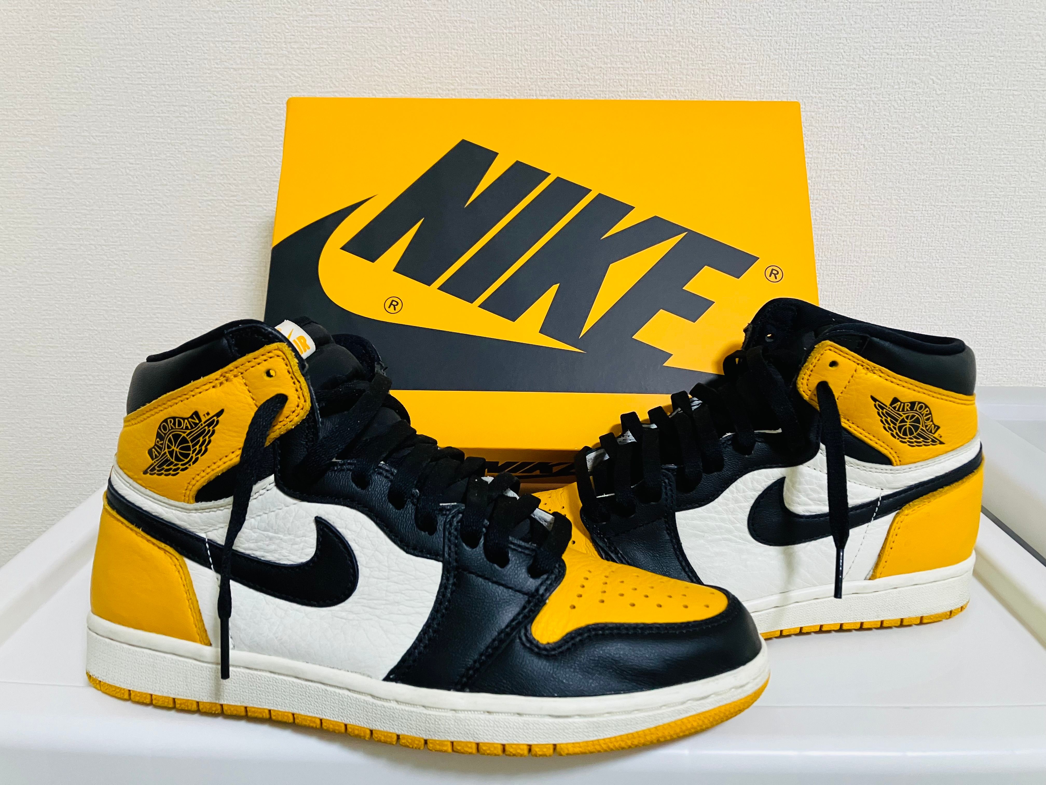 Nike Air Jordan 1 Retro High OG "Taxi"