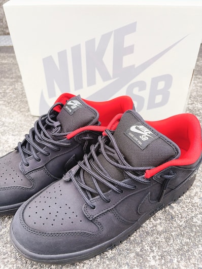 Supreme × Nike SB Dunk Low "Black" (25FW Week2)