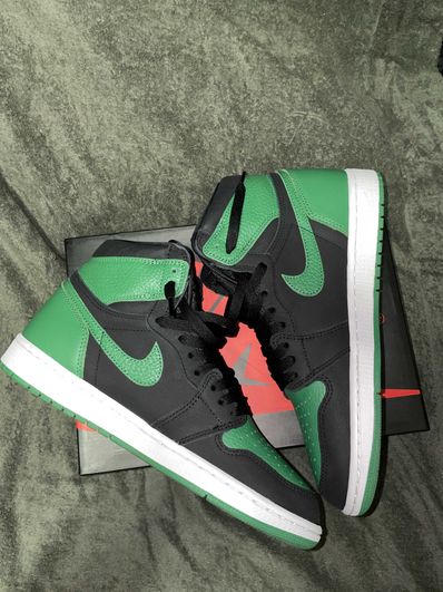 Nike Air Jordan 1 Retro High OG "Black/Pine Green" (2020)