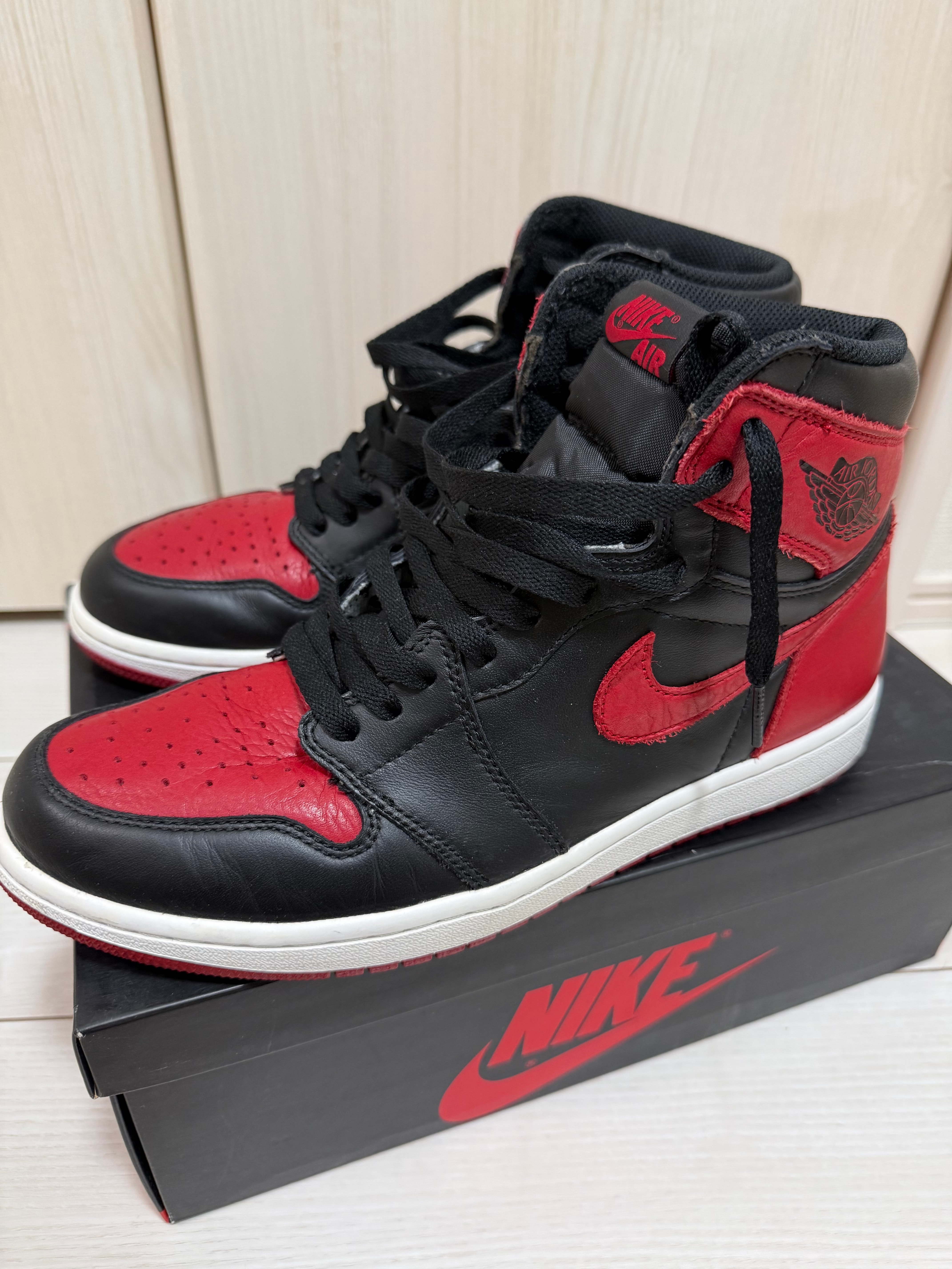 Nike Air Jordan 1 Retro High OG "Bred/Banned"