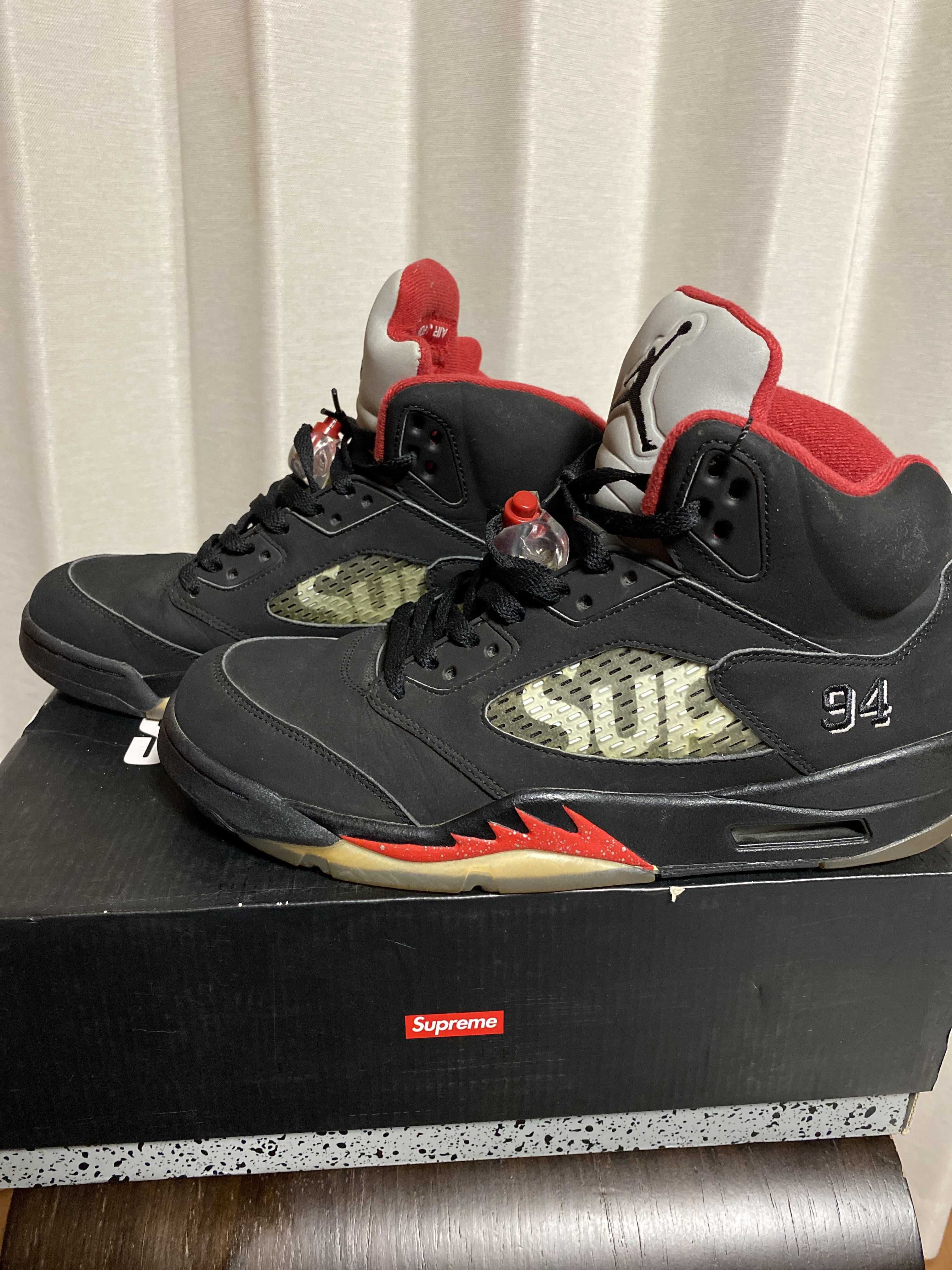 Supreme × Nike Air Jordan 5 Retro "Black"