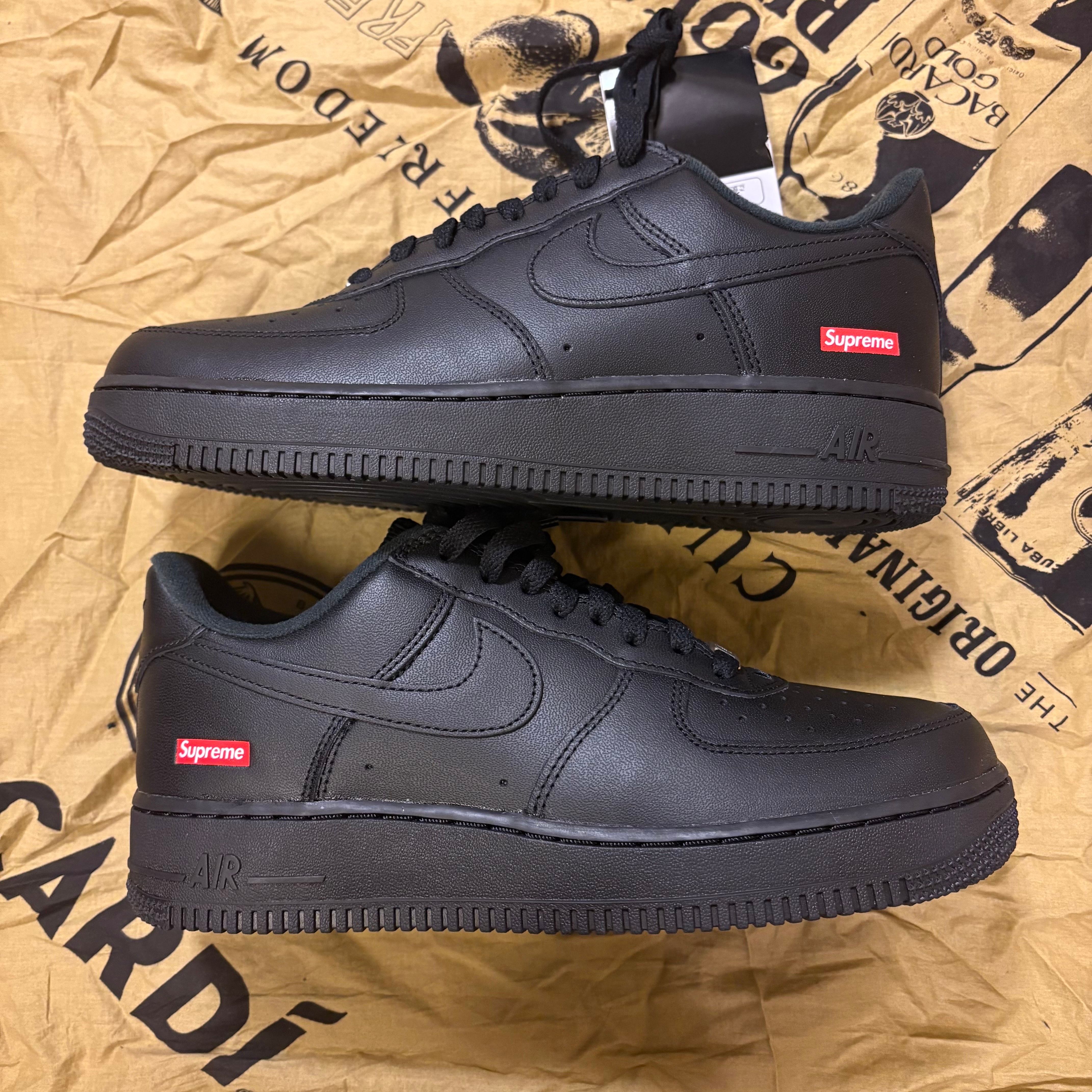 Supreme × Nike Air Force 1 Low "Black"