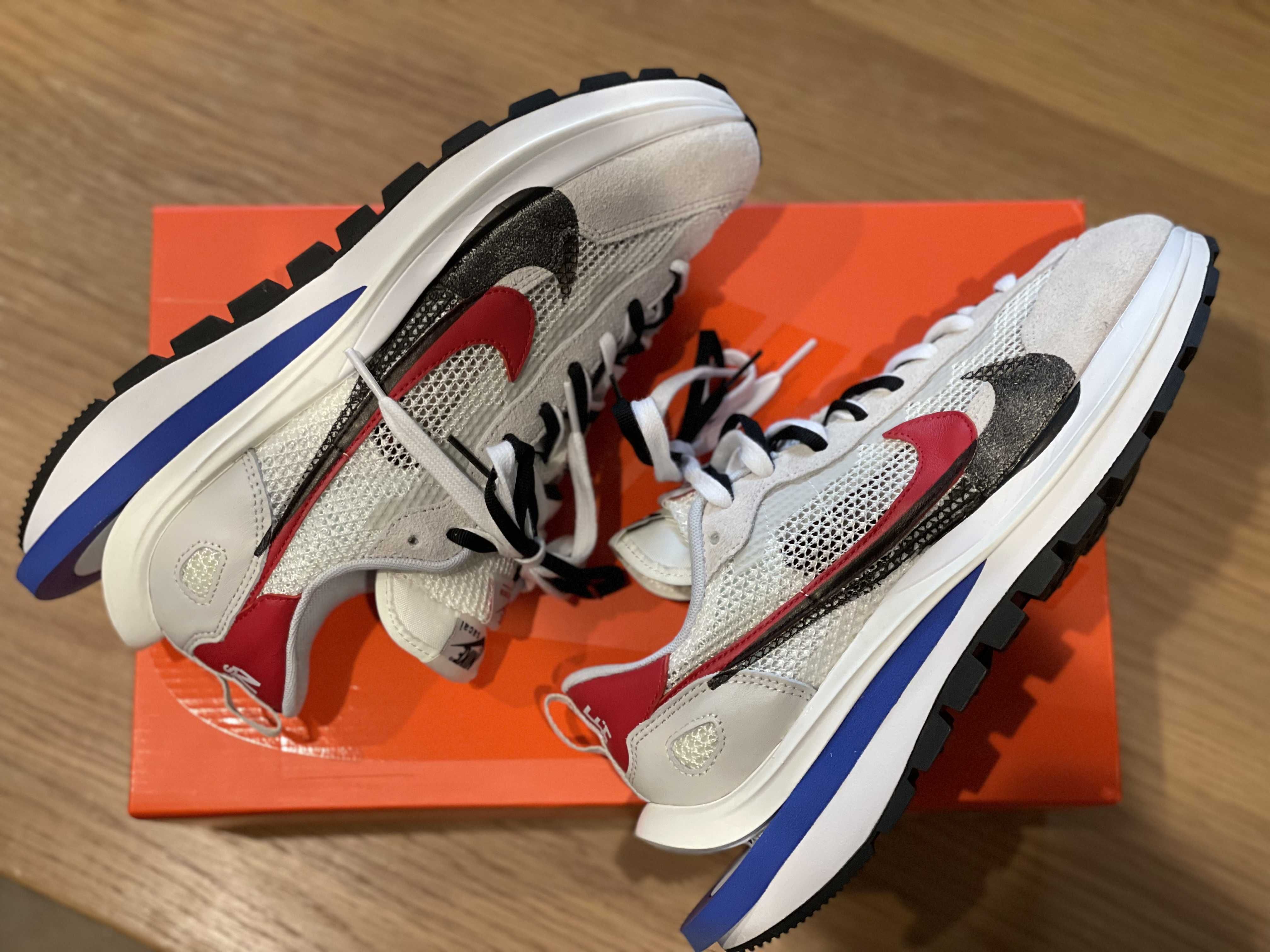sacai × Nike Vapor Waffle "Royal Fuchsia"
